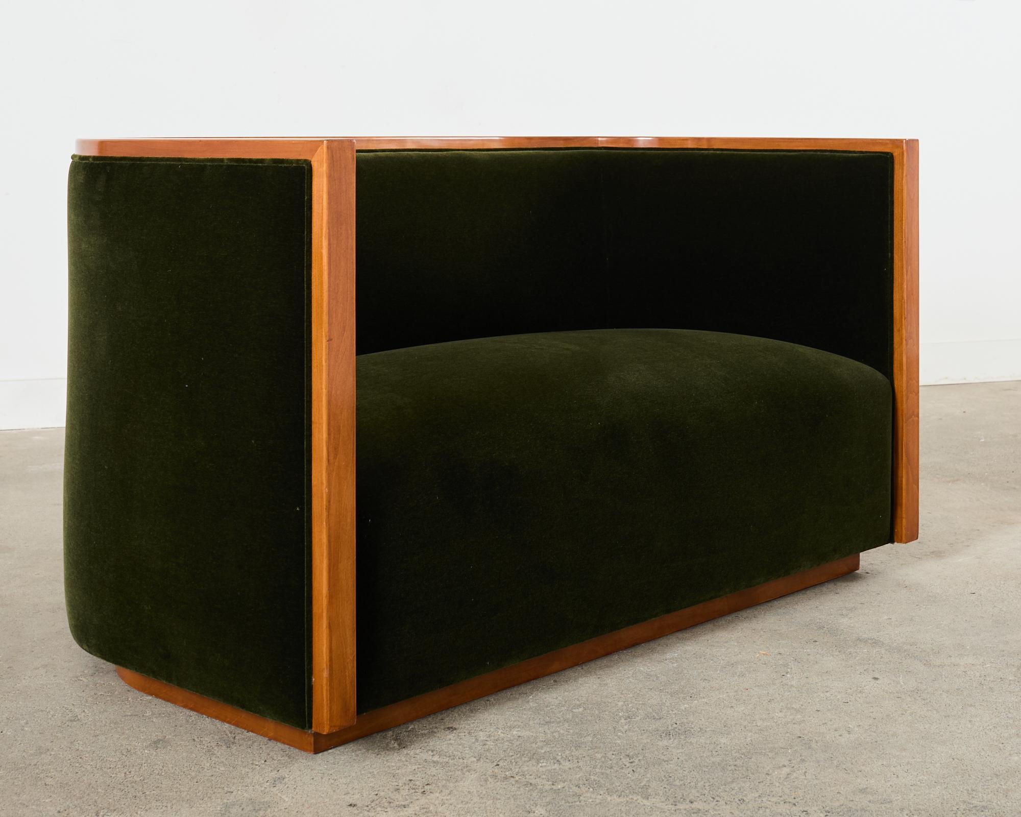 Sofa-Sessel aus Birke und Mohair im Art-déco-Stil nach Jules Leleu (Art déco) im Angebot