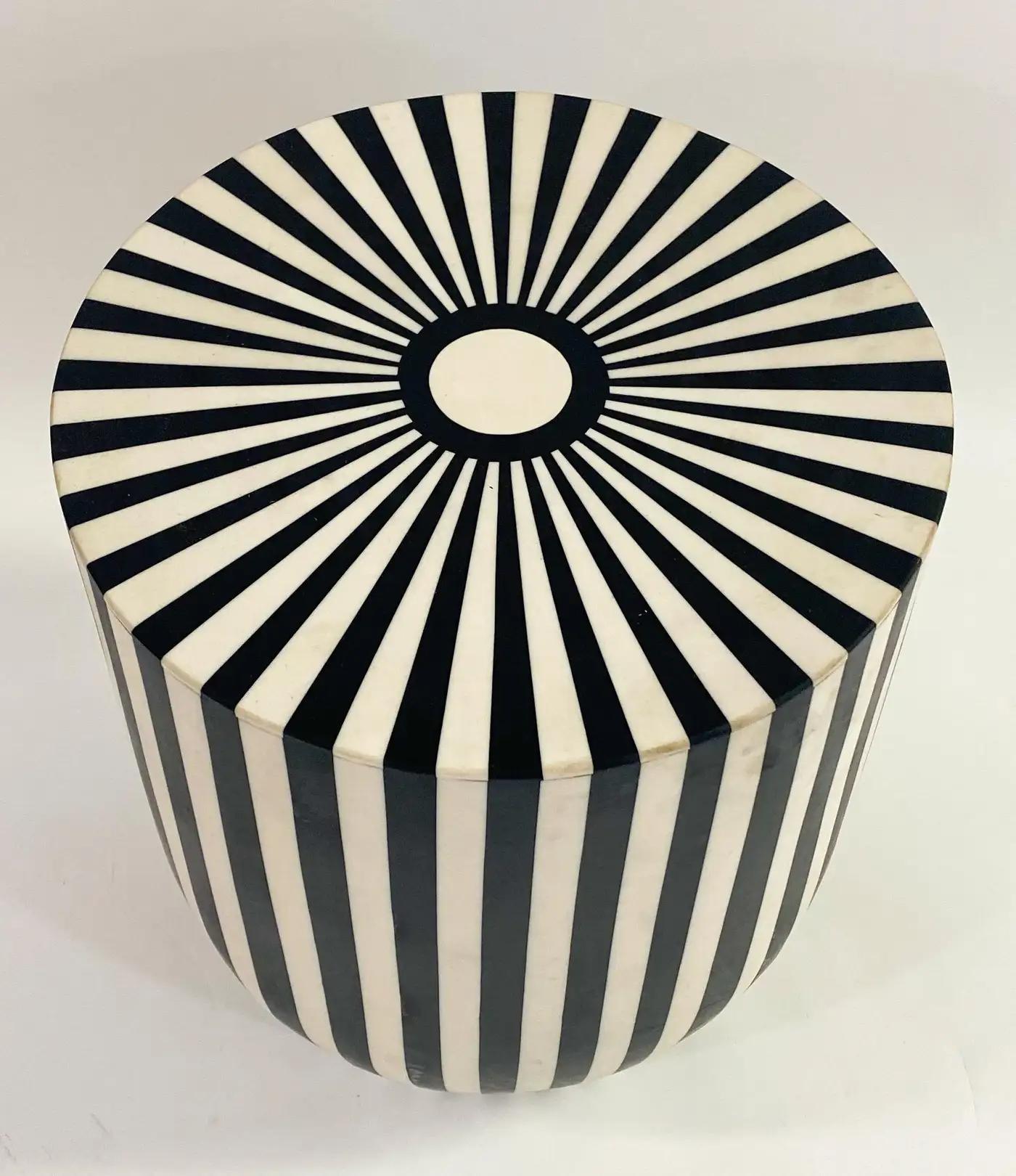Art Deco Style Black and White Resin Side, End Table or Stool In Good Condition For Sale In Plainview, NY