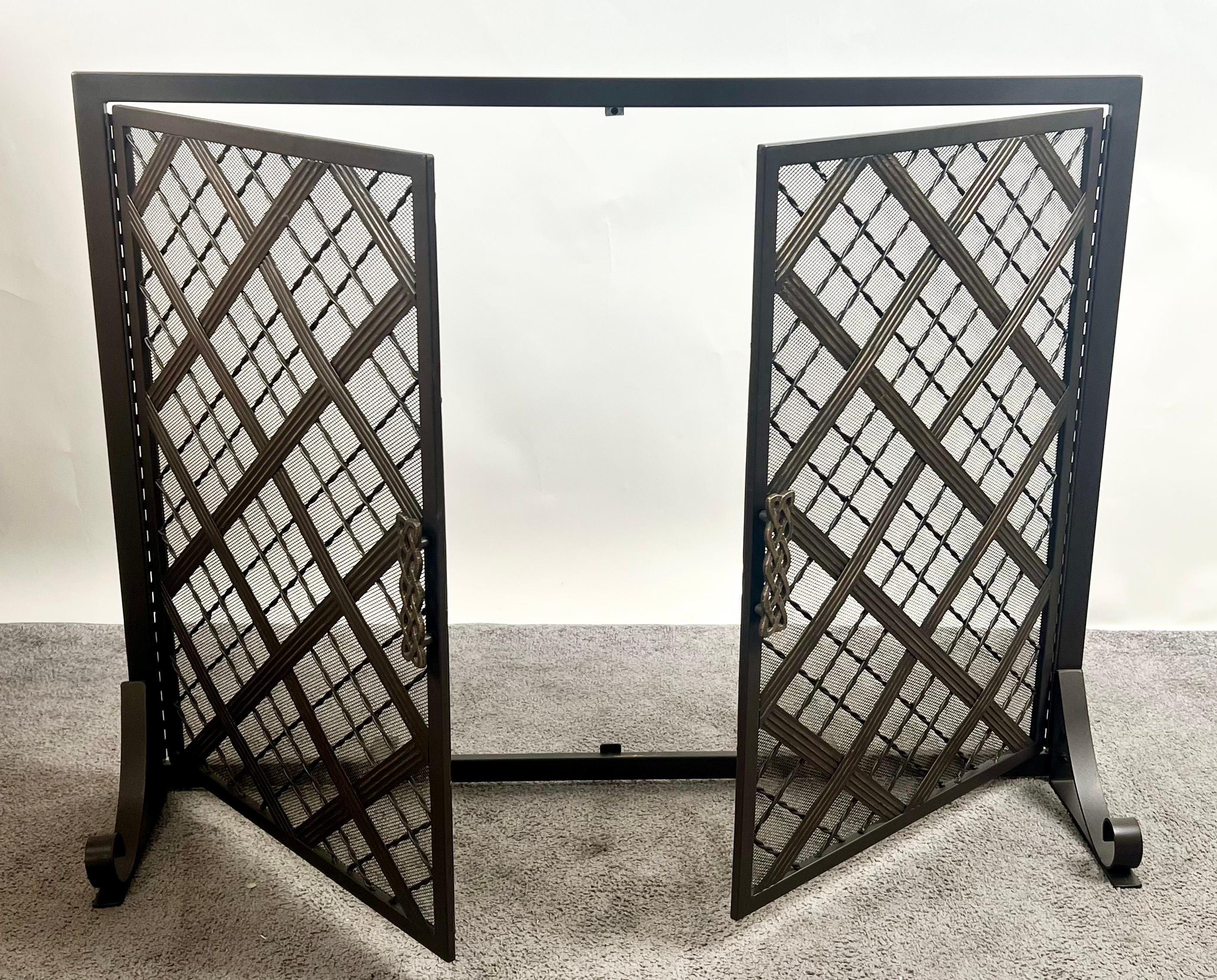 Art Deco Style Black & Bronzed Metal Two-Door & Diamond Design Fireplace Screen For Sale 1