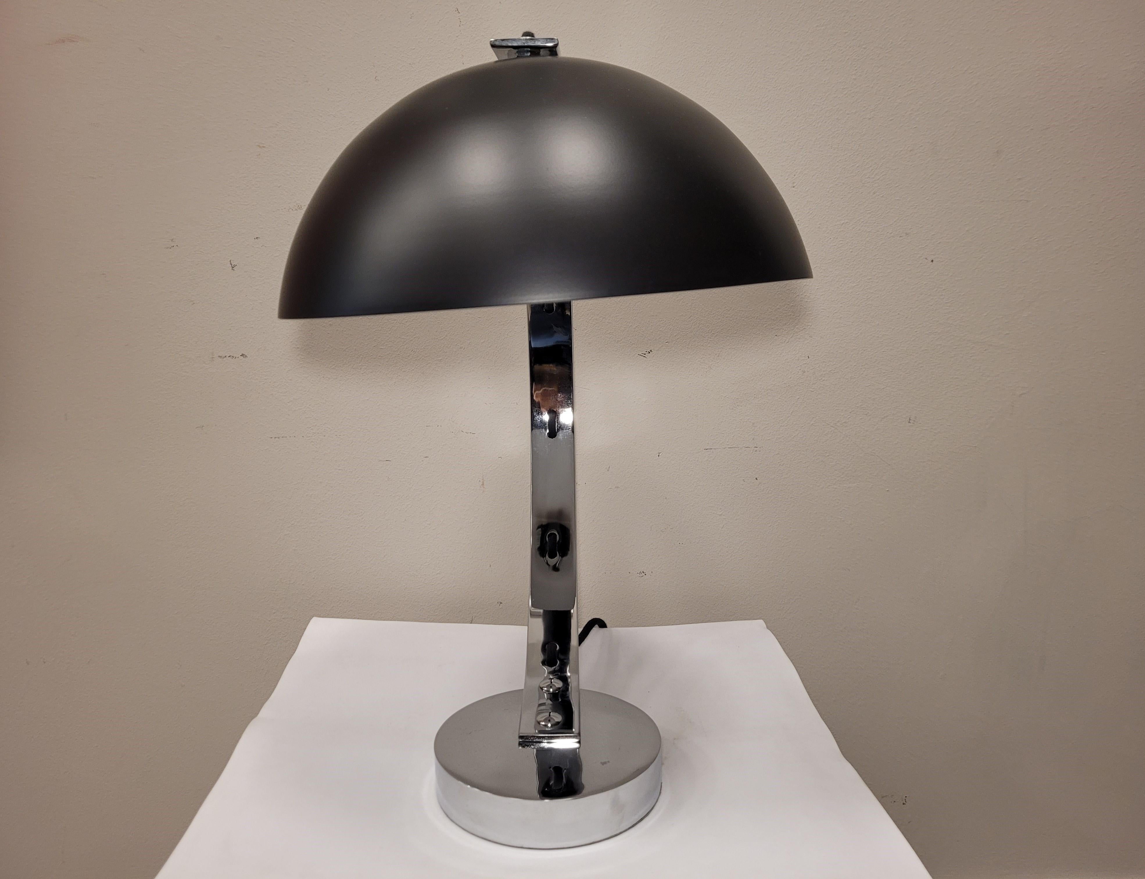 Lampe de bureau noire de style Art Déco, Angleterre, aluminium, acier en vente 7