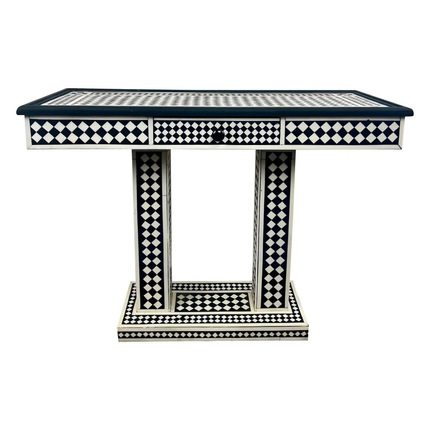 Art Deco Style Black & White Resin in Diamond design Mirror & Console, Set of 2 For Sale 3