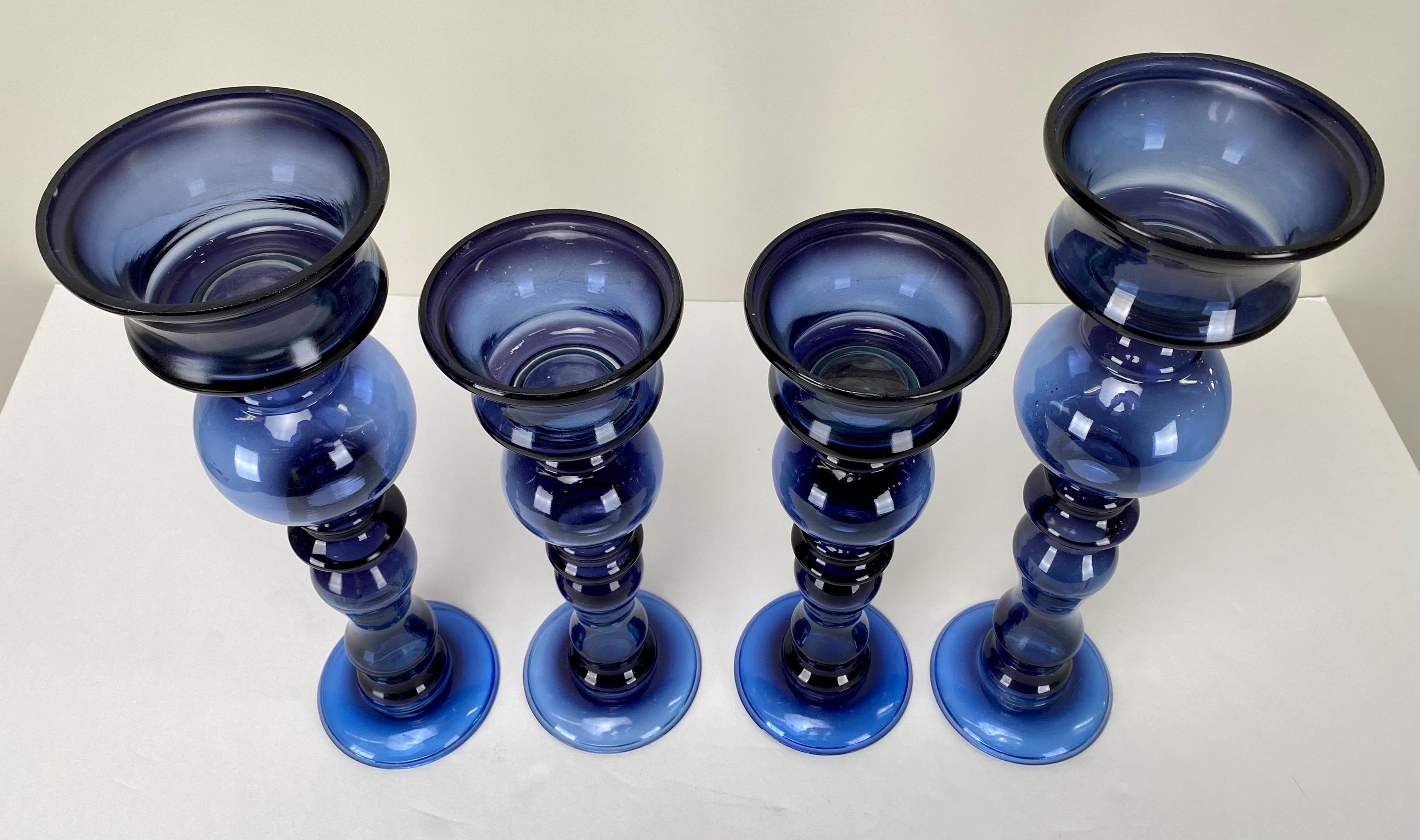 Art Deco Style Blue Bubble Design Candle Holder, A set of 4 In Good Condition For Sale In Plainview, NY