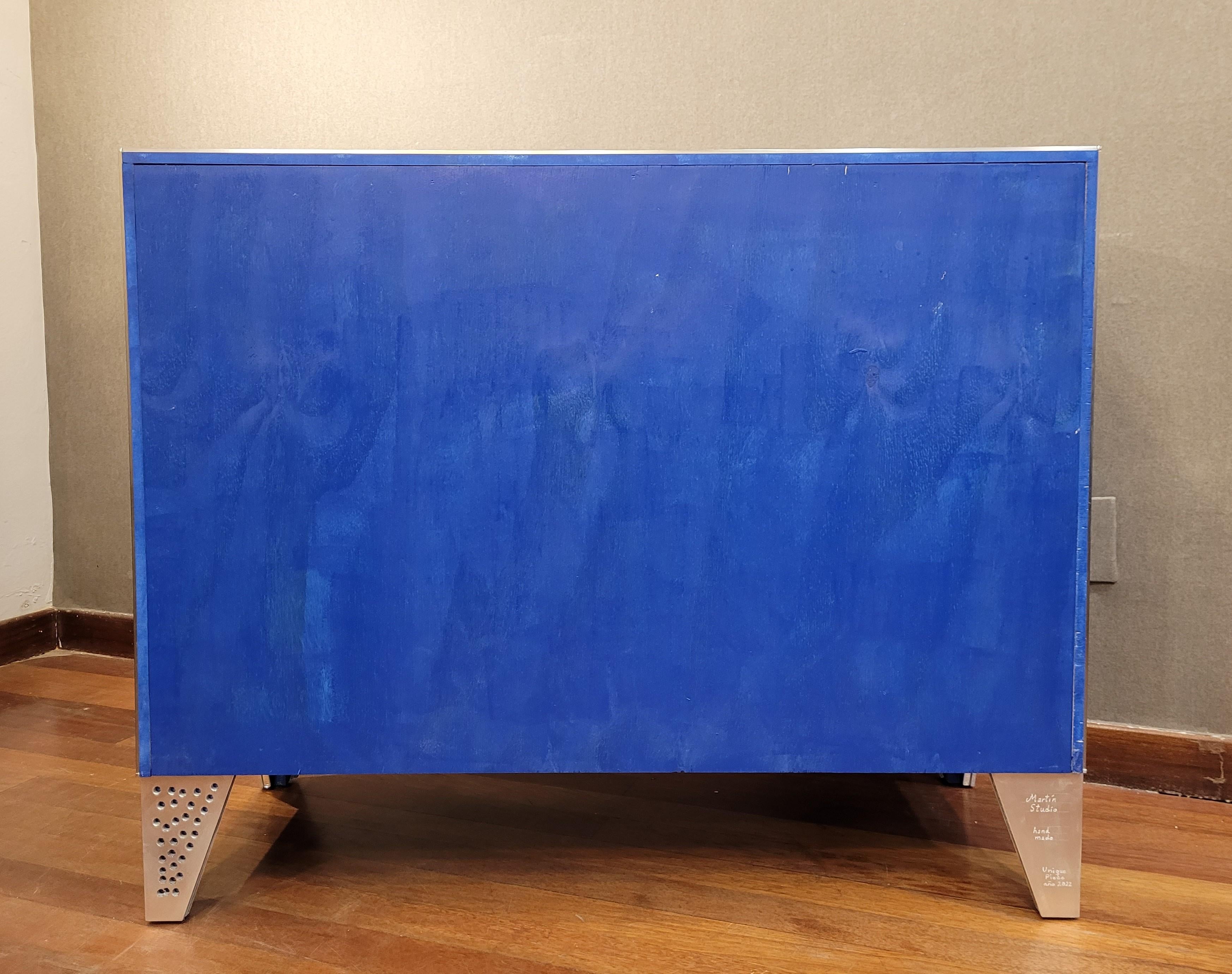 Commode italienne de style Art Déco en cristal bleu, coffre à tiroirs en vente 6