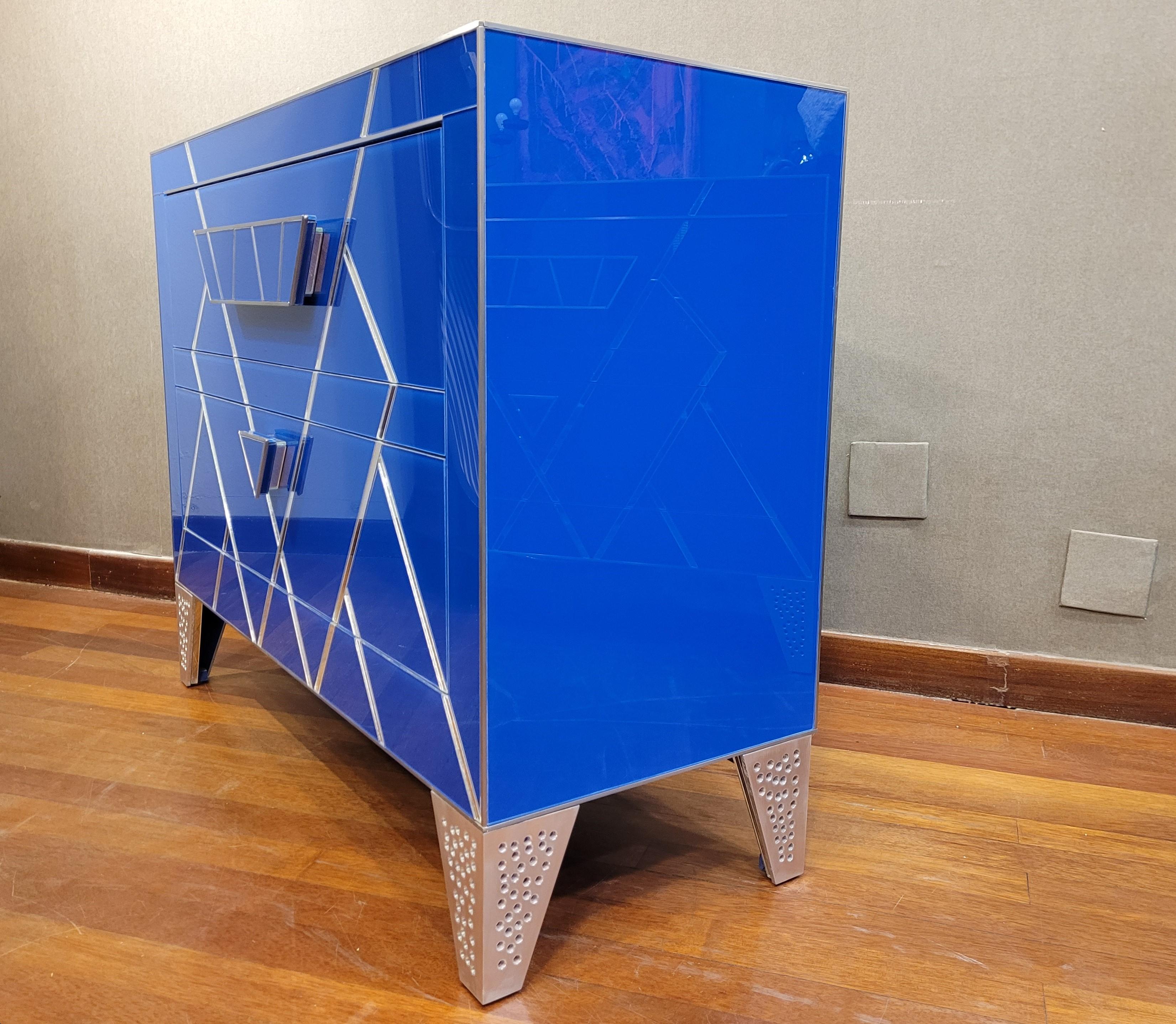 Commode italienne de style Art Déco en cristal bleu, coffre à tiroirs en vente 1