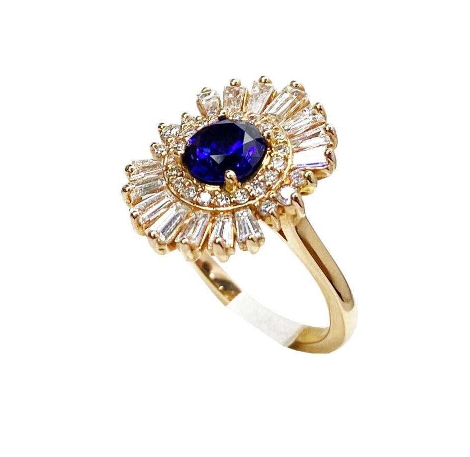 Art Déco Anello in stile Art Deco con zaffiro rotondo blu e diamante a raggiera 18k in oro rosa in vendita