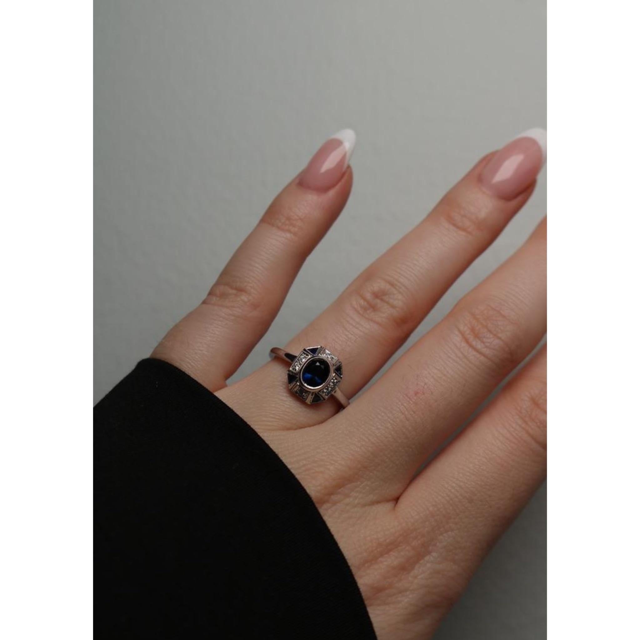 Art Deco Style Blue Sapphire and Diamond Ring Button Ring in 18K white Gold 1