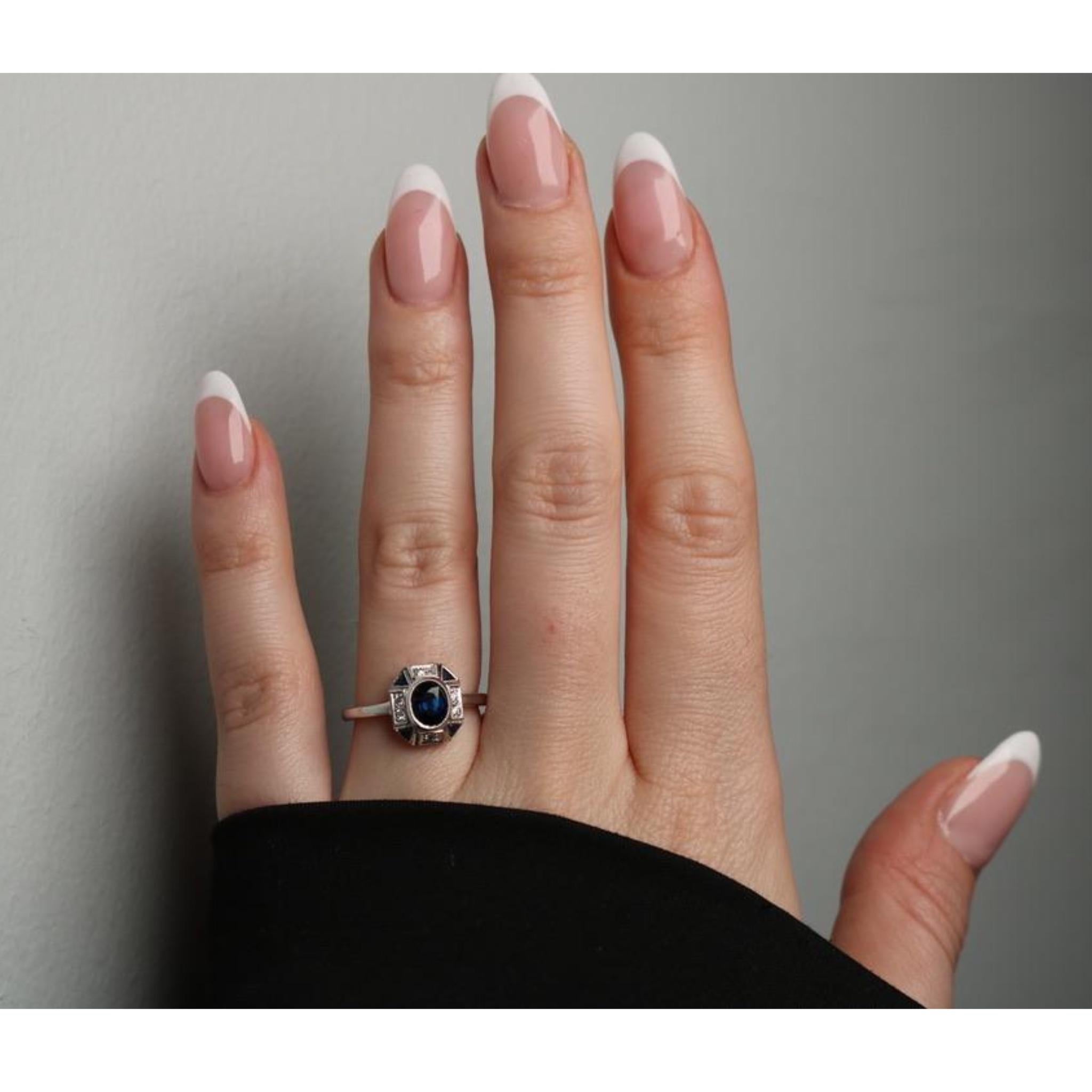 Art Deco Style Blue Sapphire and Diamond Ring Button Ring in 18K white Gold 2