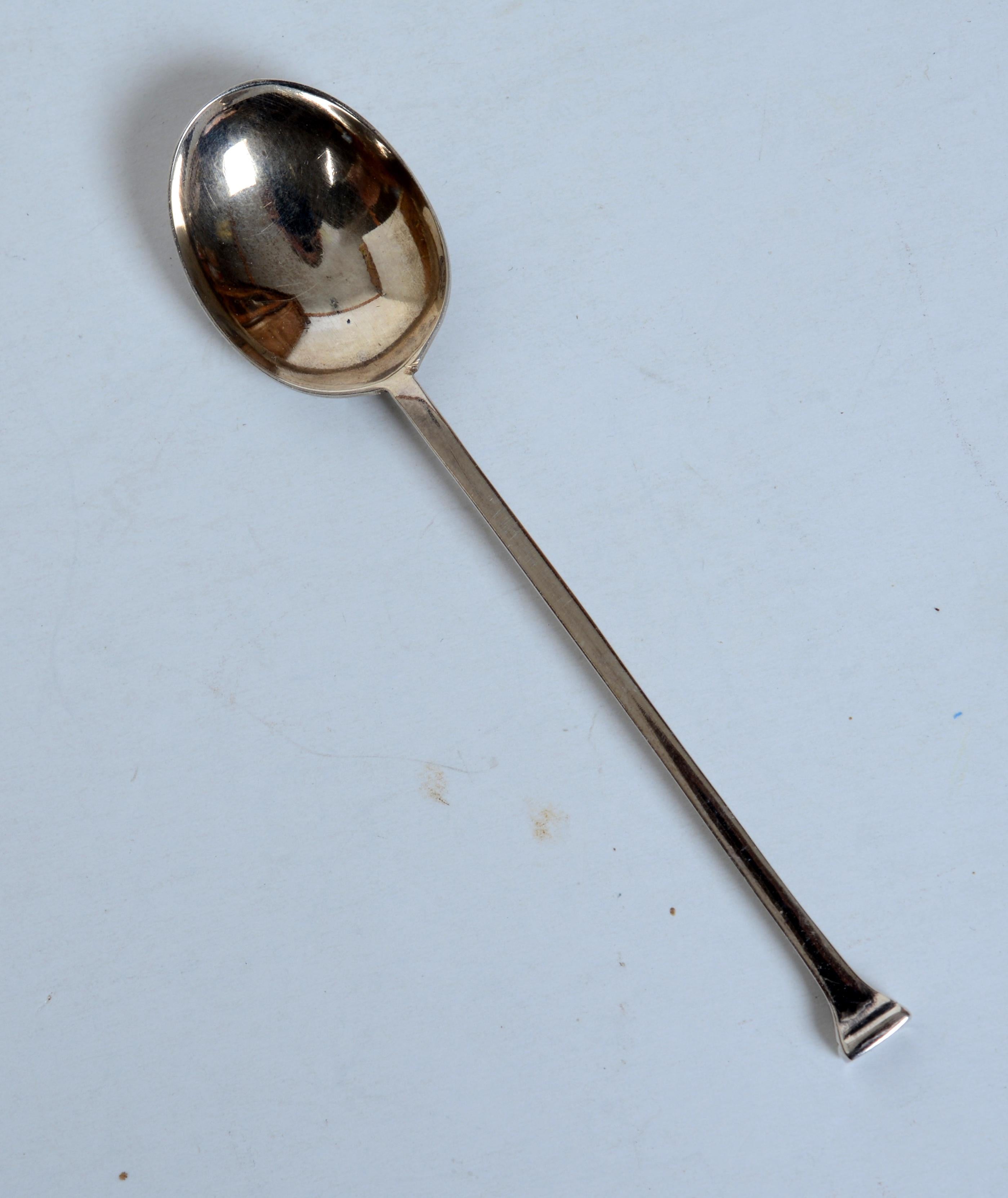 Art Deco Style Boxed Set Barker Brothers Ltd. Silver Sterling Demitasse Spoons In Excellent Condition For Sale In valatie, NY