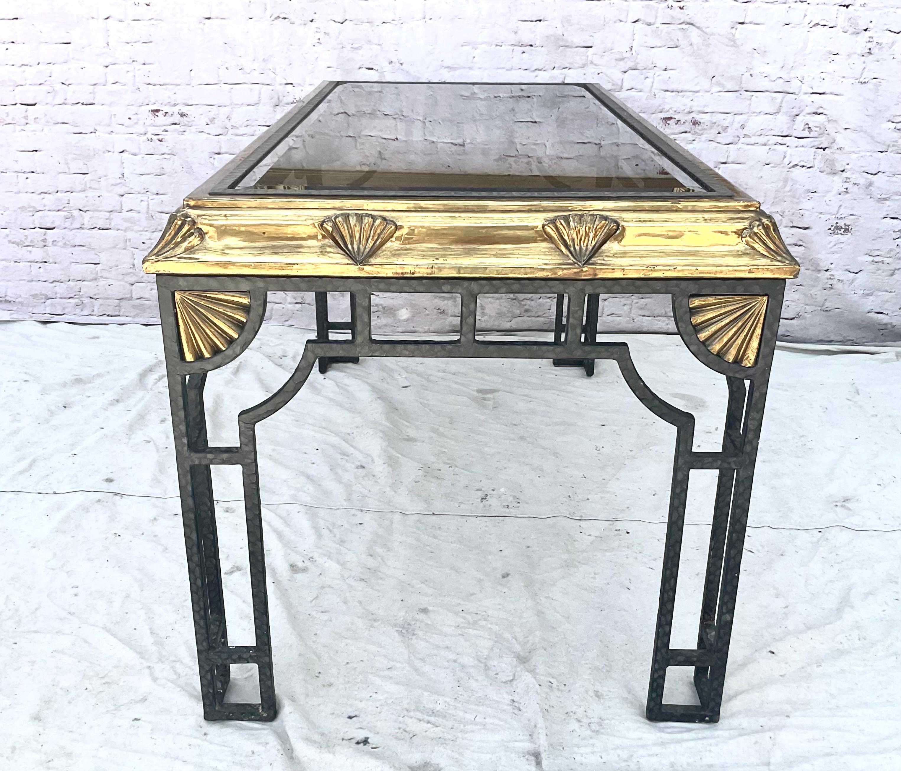 Tavolo consolle in ottone in stile Art Déco in vendita 4