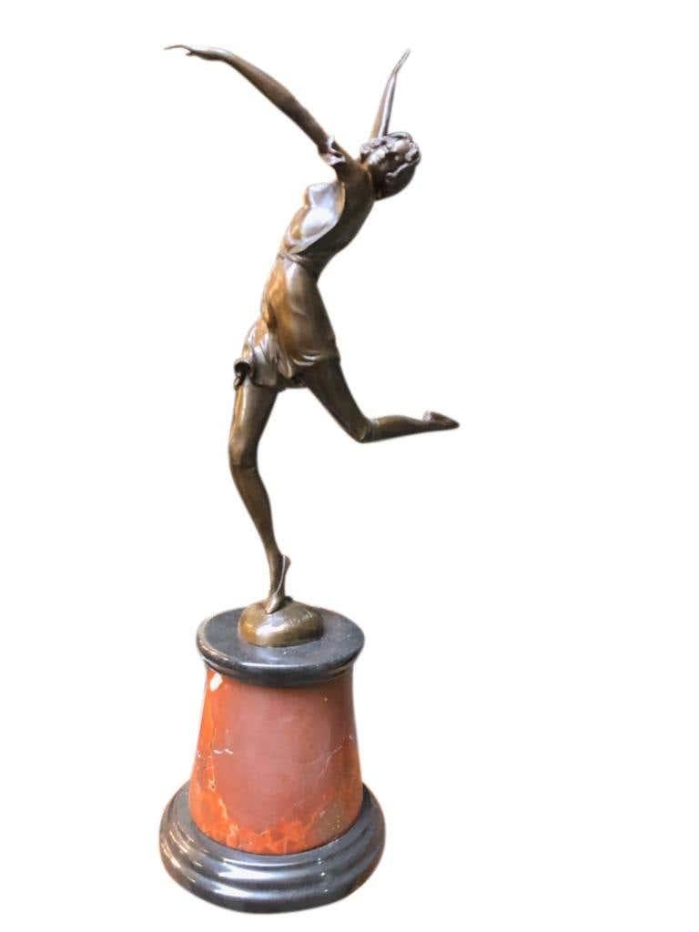Danseuse en bronze de style Art déco par Bruno Zach, 20e siècle 4