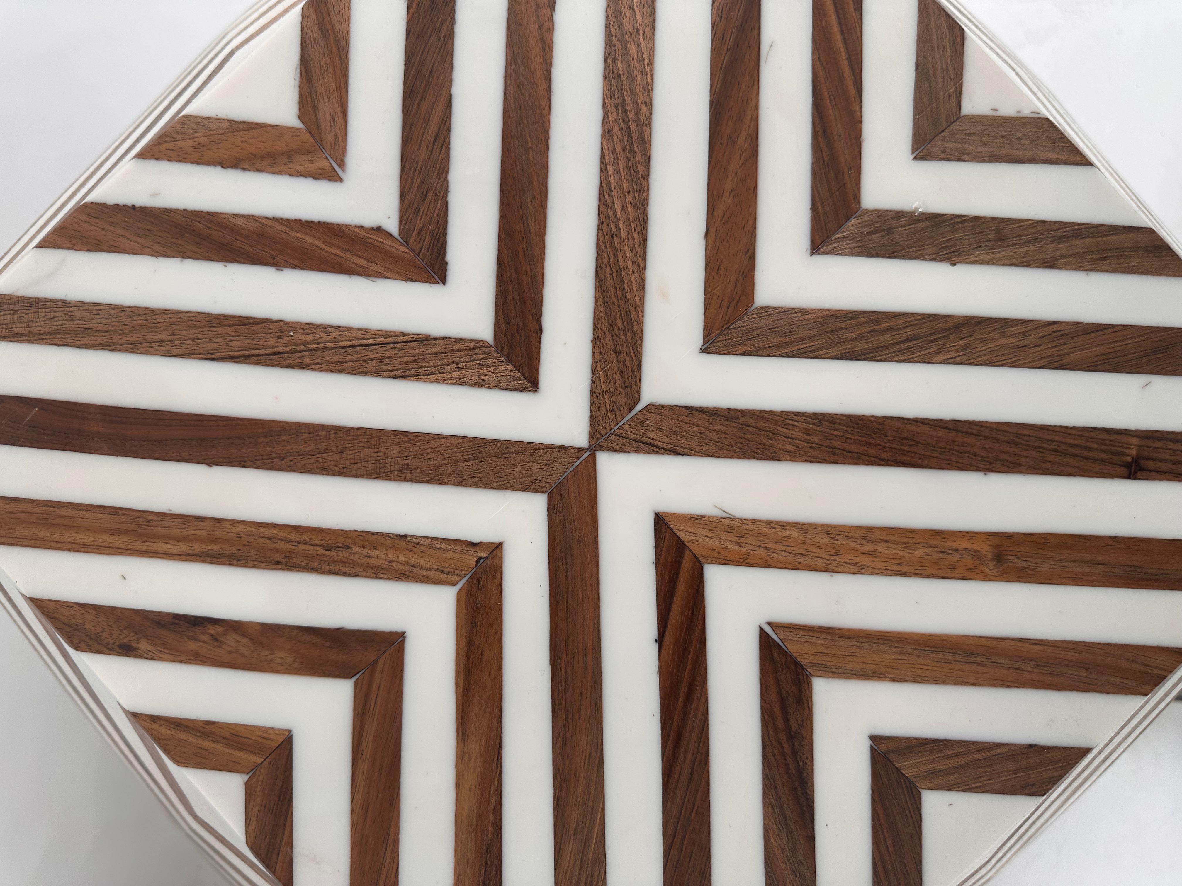 Art Deco Style Brown & White Sculptural Resin & Walnut Side or End Table, a Pair For Sale 4