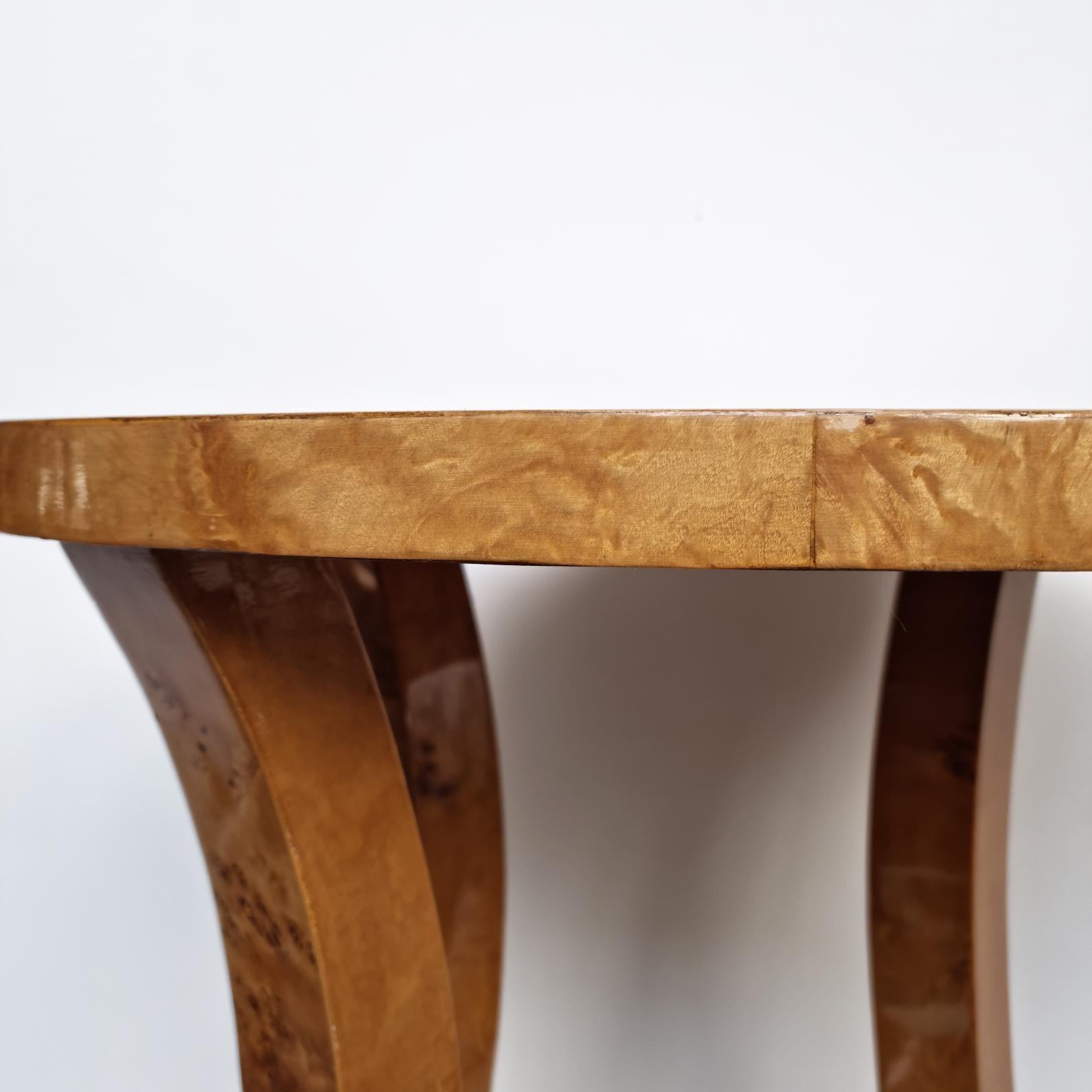 Table d'appoint en bois de ronce de style Art Déco en vente 1