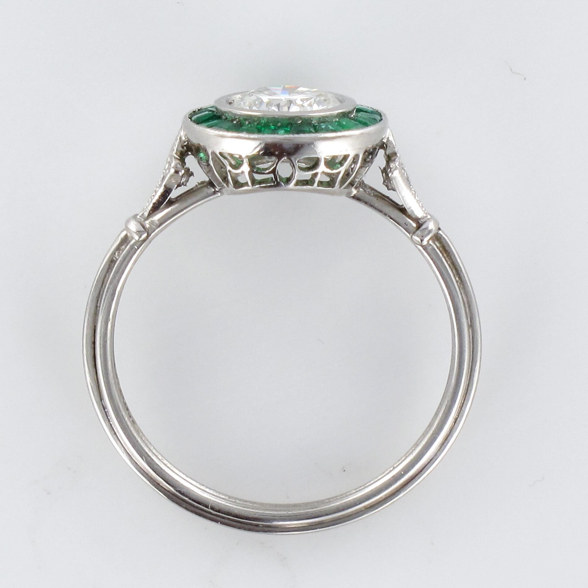 Art Deco Style Calibrated Emerald Diamonds Platinium Cluster Ring 8