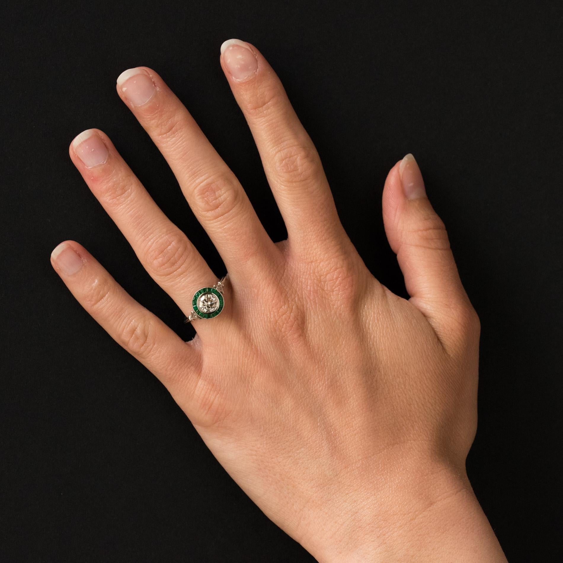 Art Deco Style Calibrated Emerald Diamonds Platinium Cluster Ring 2