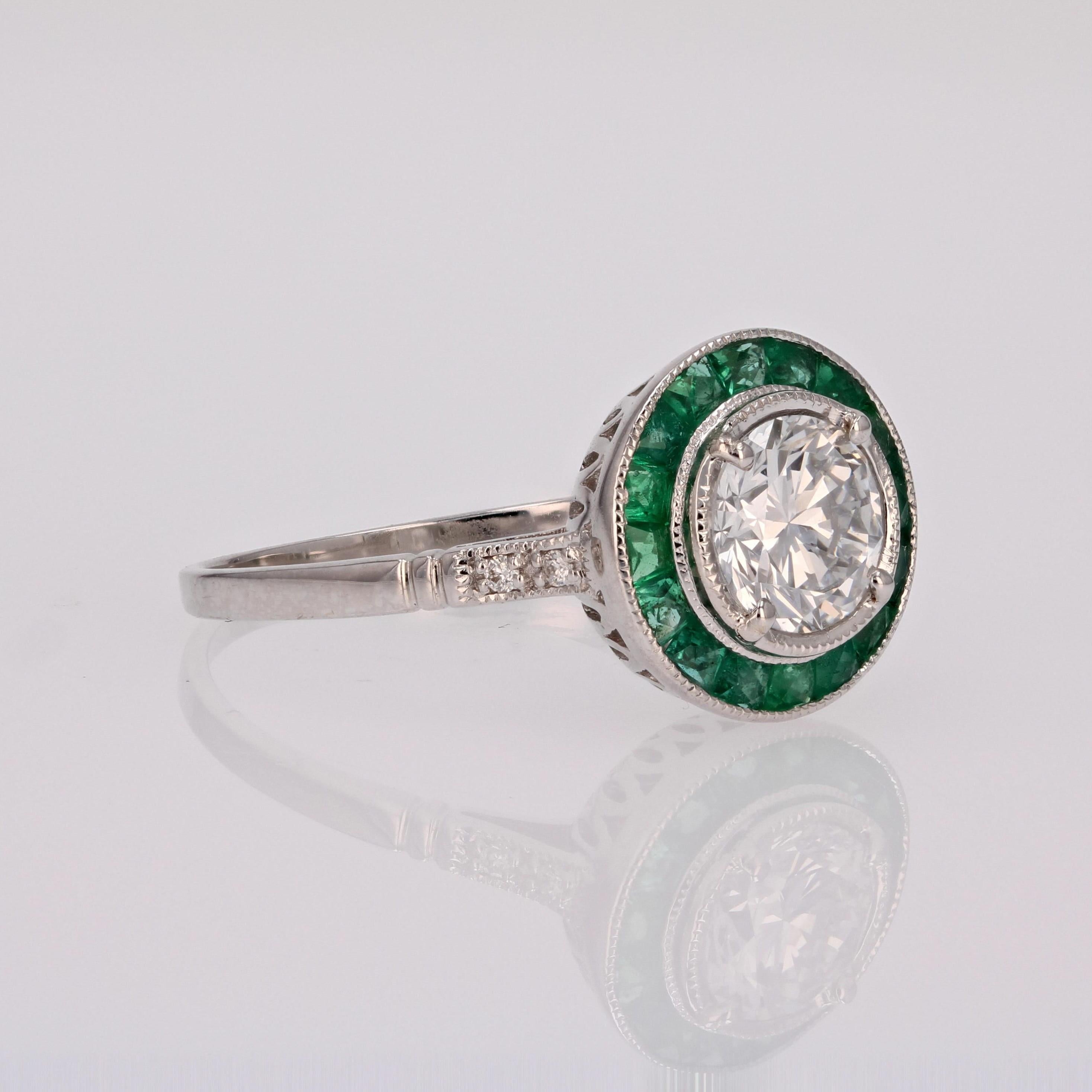 Art Deco Style Calibrated Emerald D.VVS2 Diamonds 18 Karat White Gold Ring For Sale 6