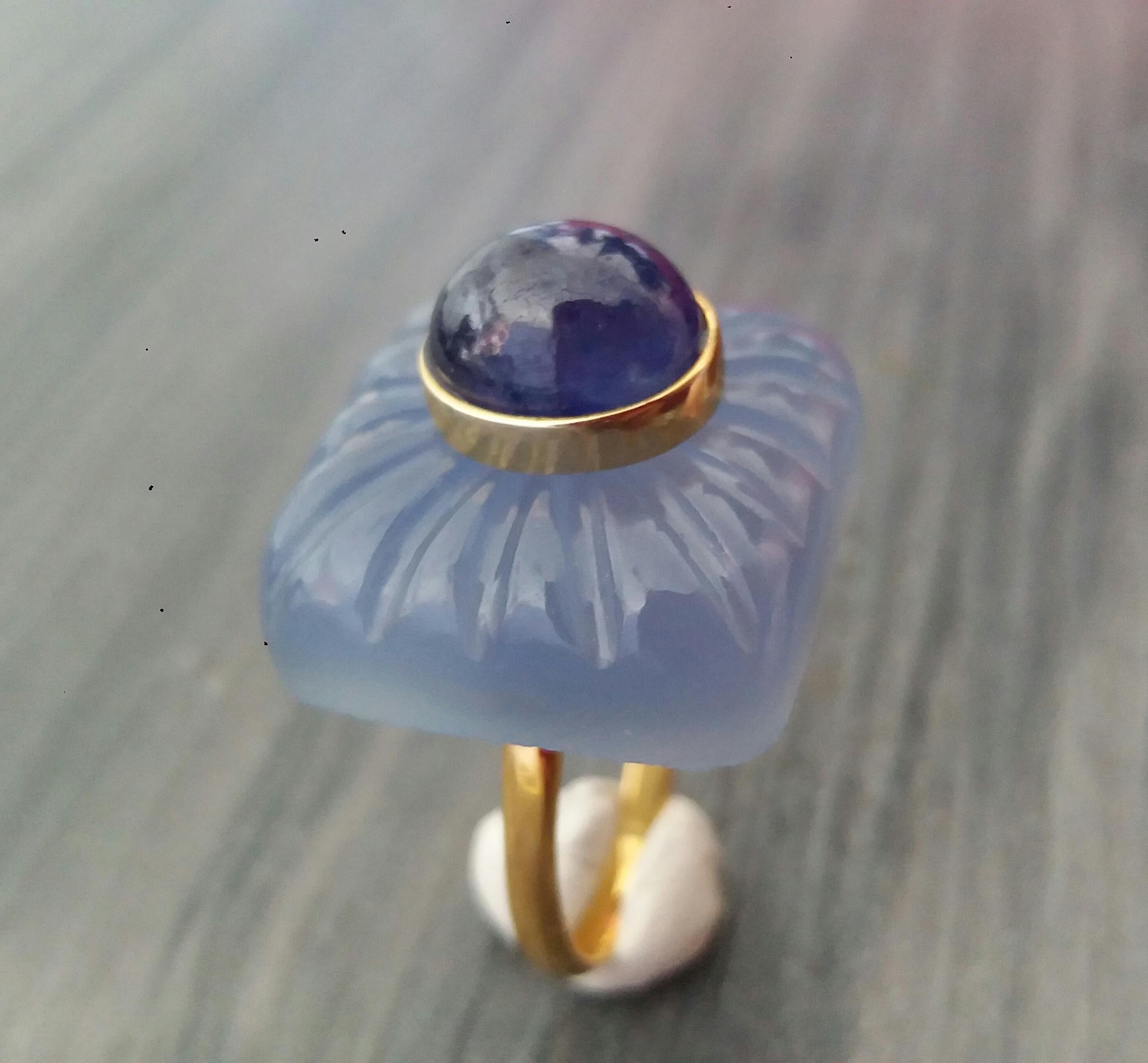 Art Deco Style Carved Chalcedony Cushion Cab Blue Sapphire Gold Cocktail Ring For Sale 7