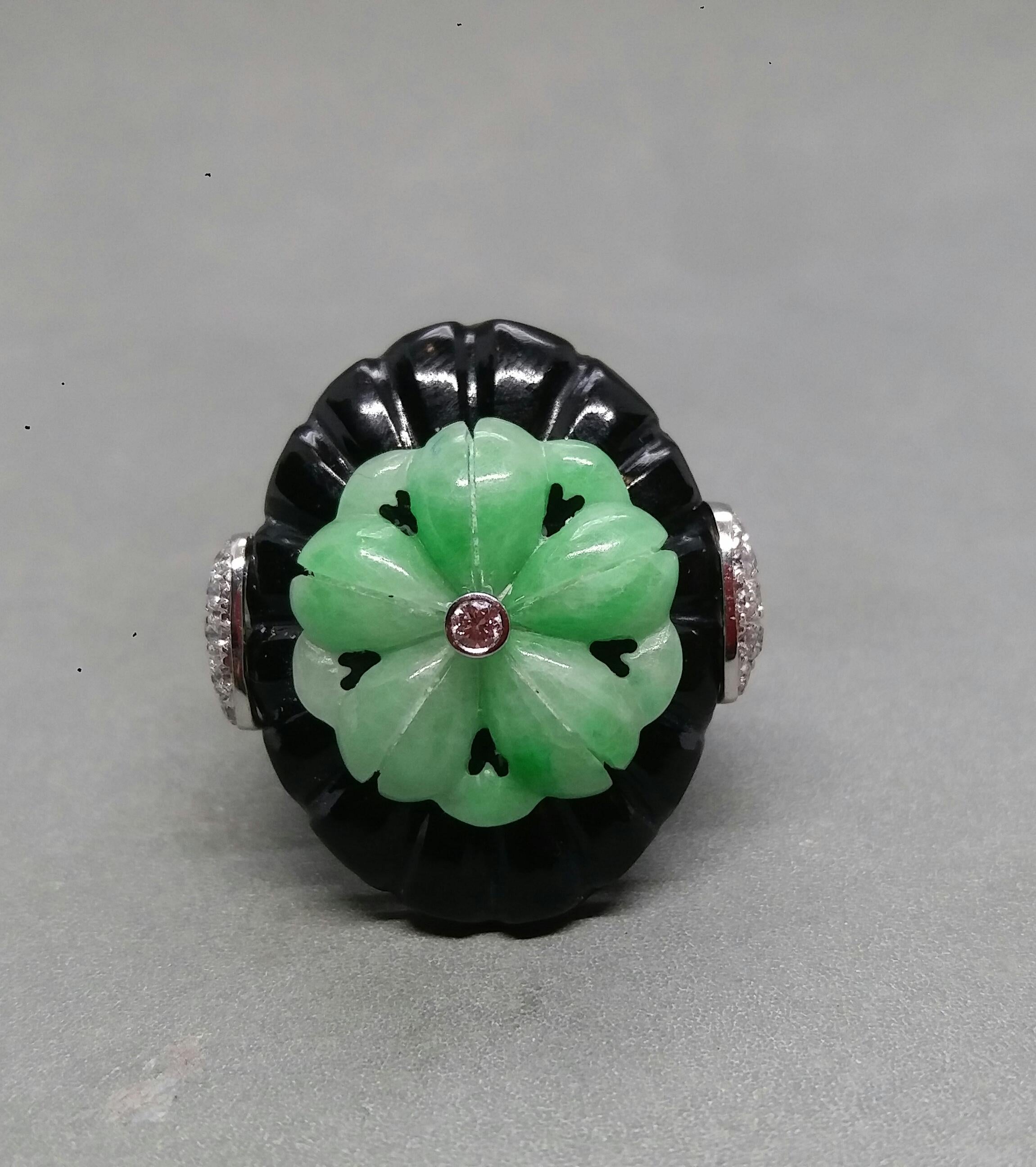 Art Deco Style Carved Jade and Black Onyx 14k White Gold Diamonds Cocktail Ring For Sale 5