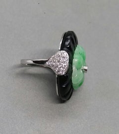 Art Deco Style Carved Jade and Black Onyx 14k White Gold Diamonds Cocktail Ring