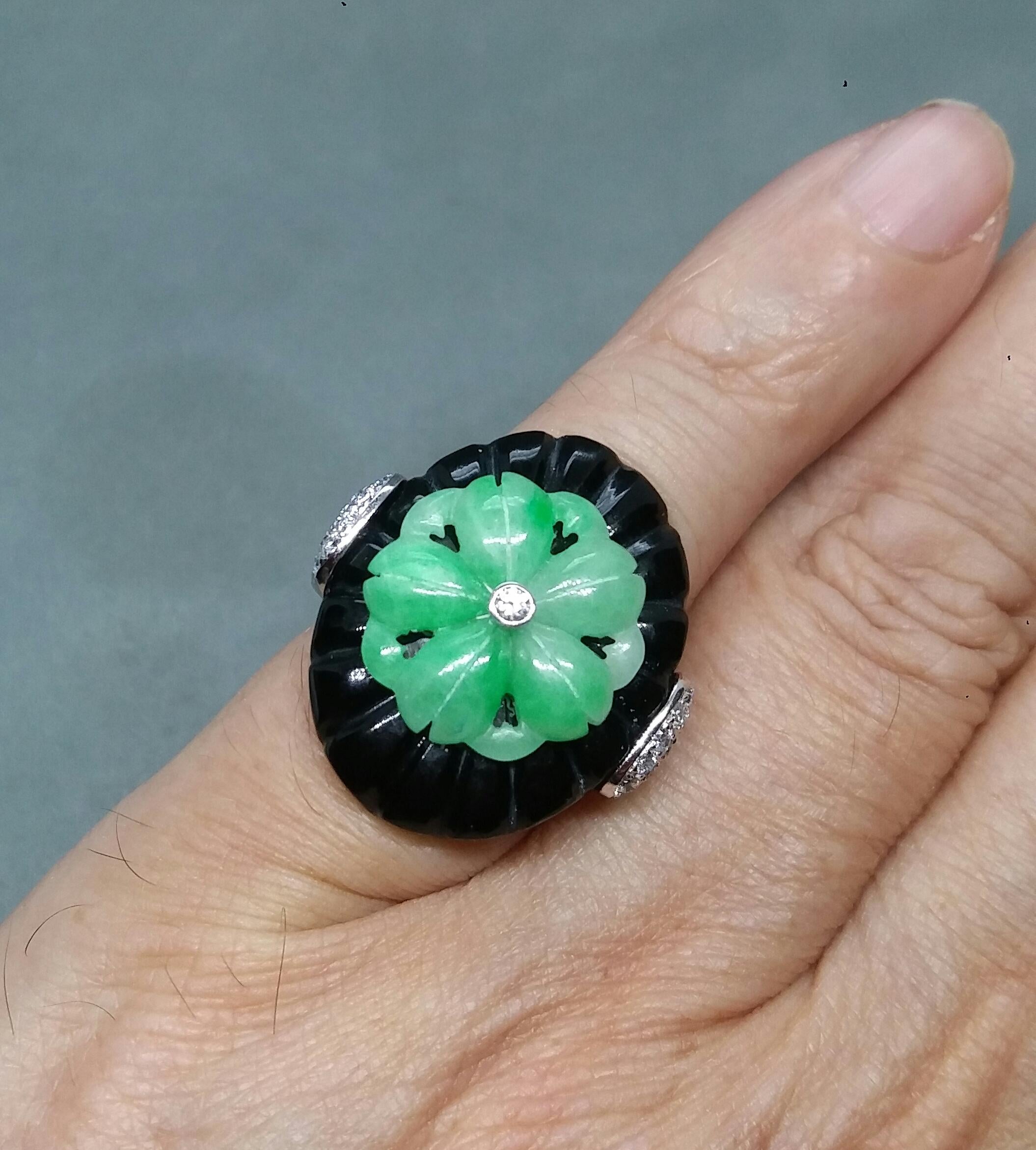 Women's Art Deco Style Carved Jade and Black Onyx 14k White Gold Diamonds Cocktail Ring For Sale