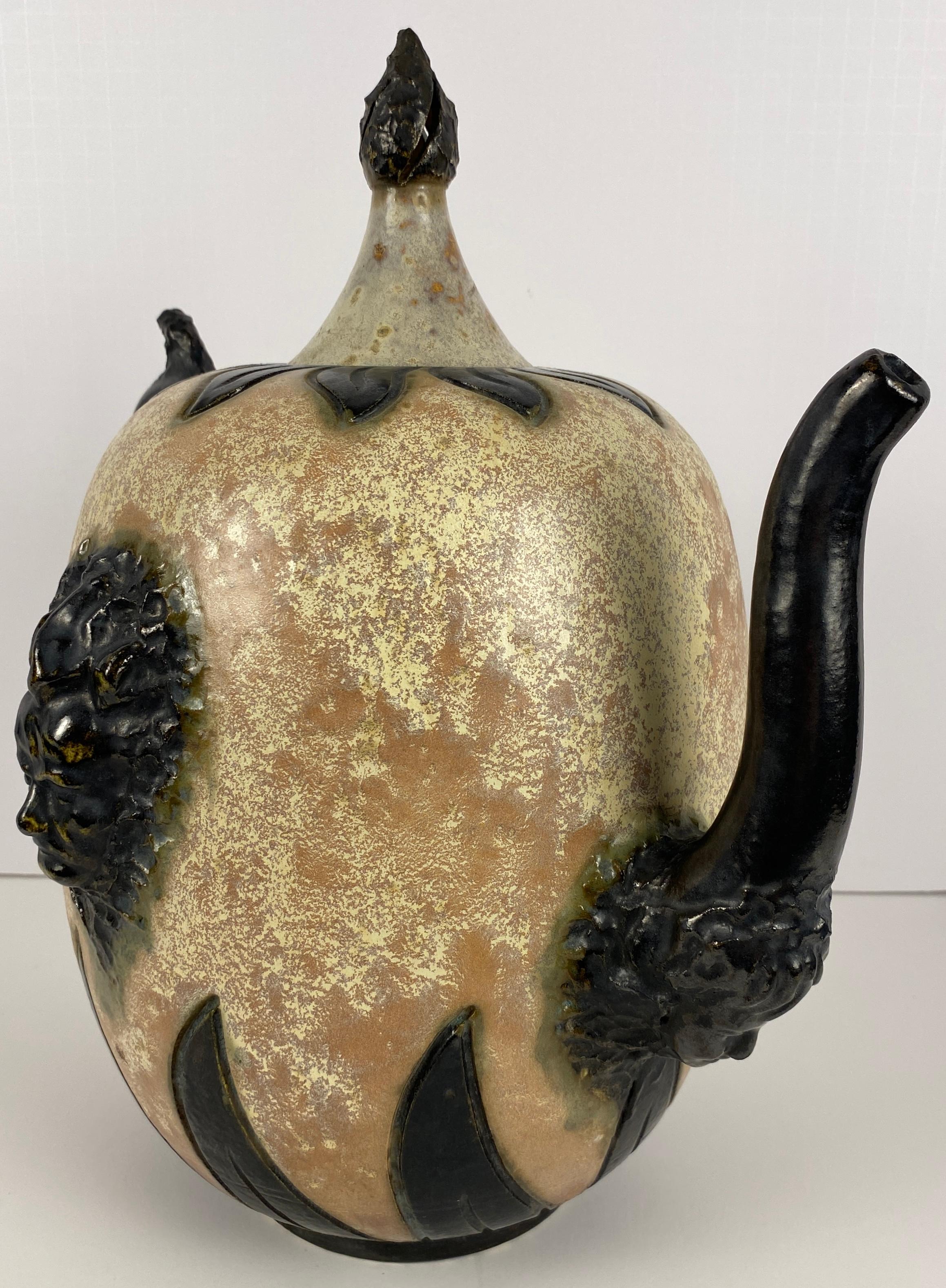 Vase en céramique de style Art Déco, Vase en poterie d'art du début du 20e siècle par S. Hublet en vente 3