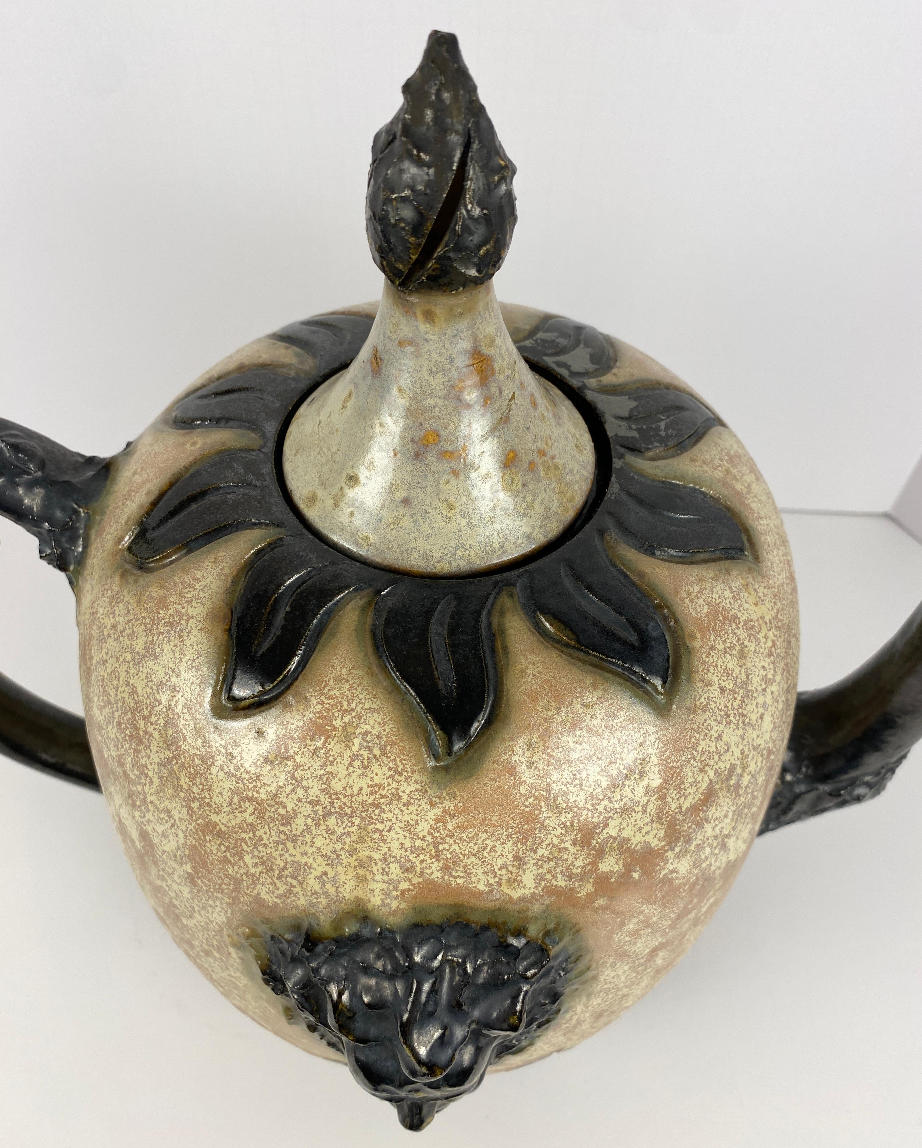 Vase en céramique de style Art Déco, Vase en poterie d'art du début du 20e siècle par S. Hublet en vente 4