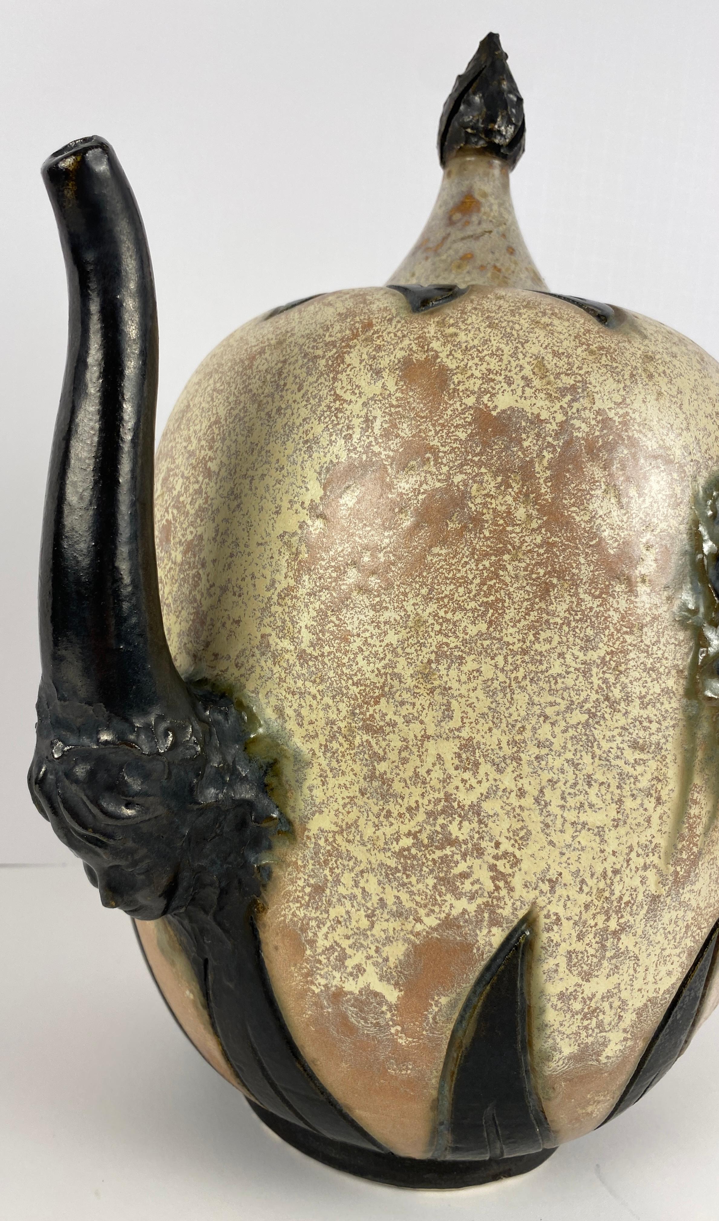 Vase en céramique de style Art Déco, Vase en poterie d'art du début du 20e siècle par S. Hublet Bon état - En vente à Miami, FL