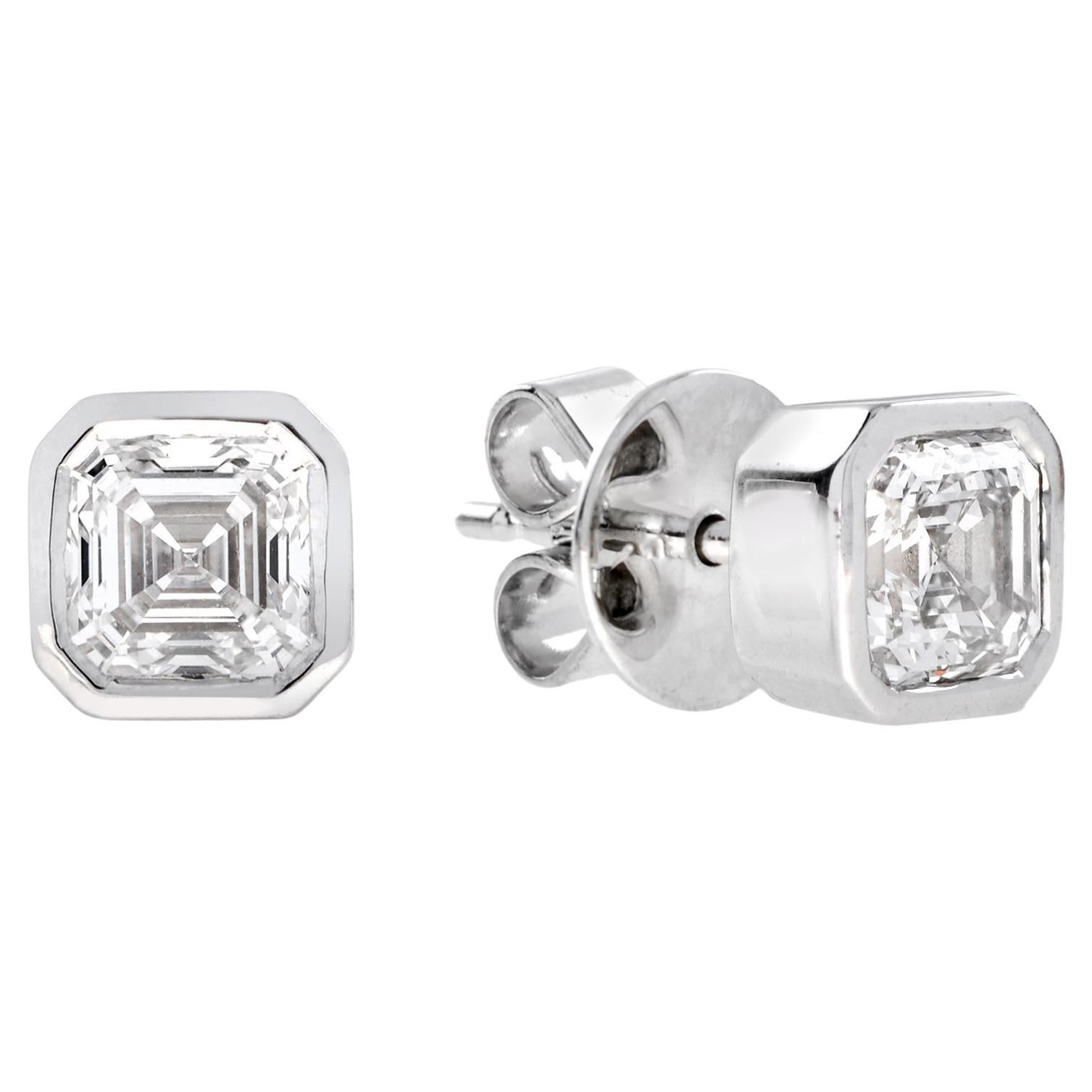 Art Deco Style GIA Certified 1.47 Ct. Diamond Stud Earrings in 18K Gold For Sale