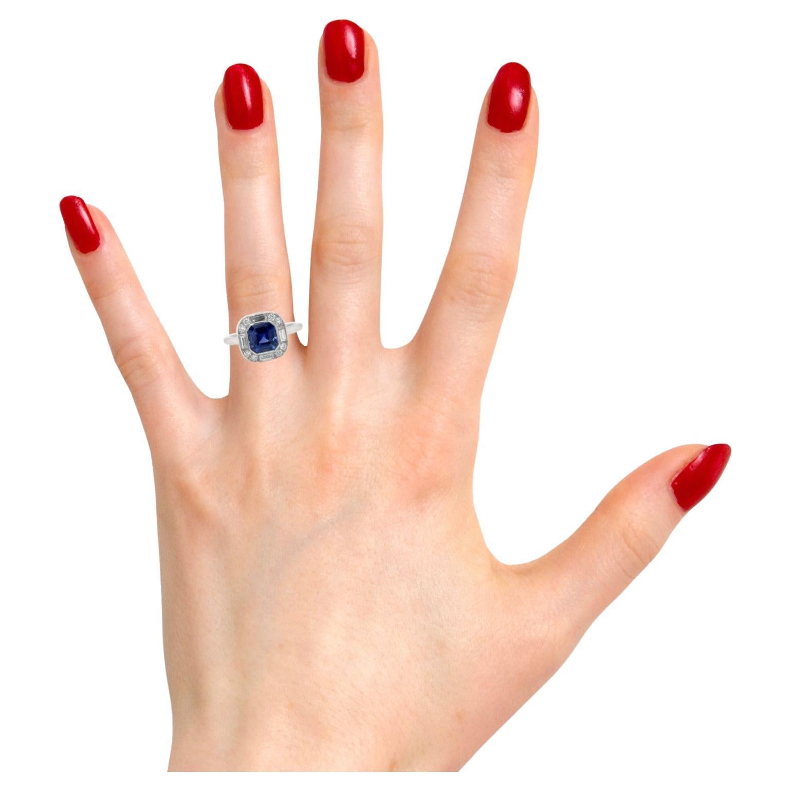 Art Deco Style Certified Square Ceylon Sapphire & Diamond Ring in Platinum In New Condition For Sale In New York, NY
