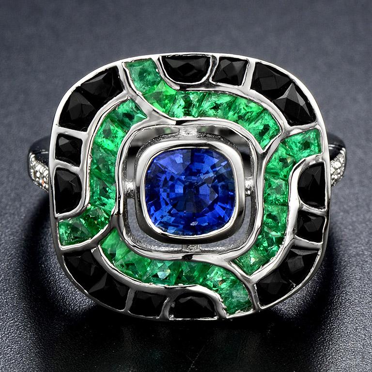 For Sale:  Art Deco Style Ceylon Sapphire with Emerald and Onyx Cushion Ring in 18K Gold 2