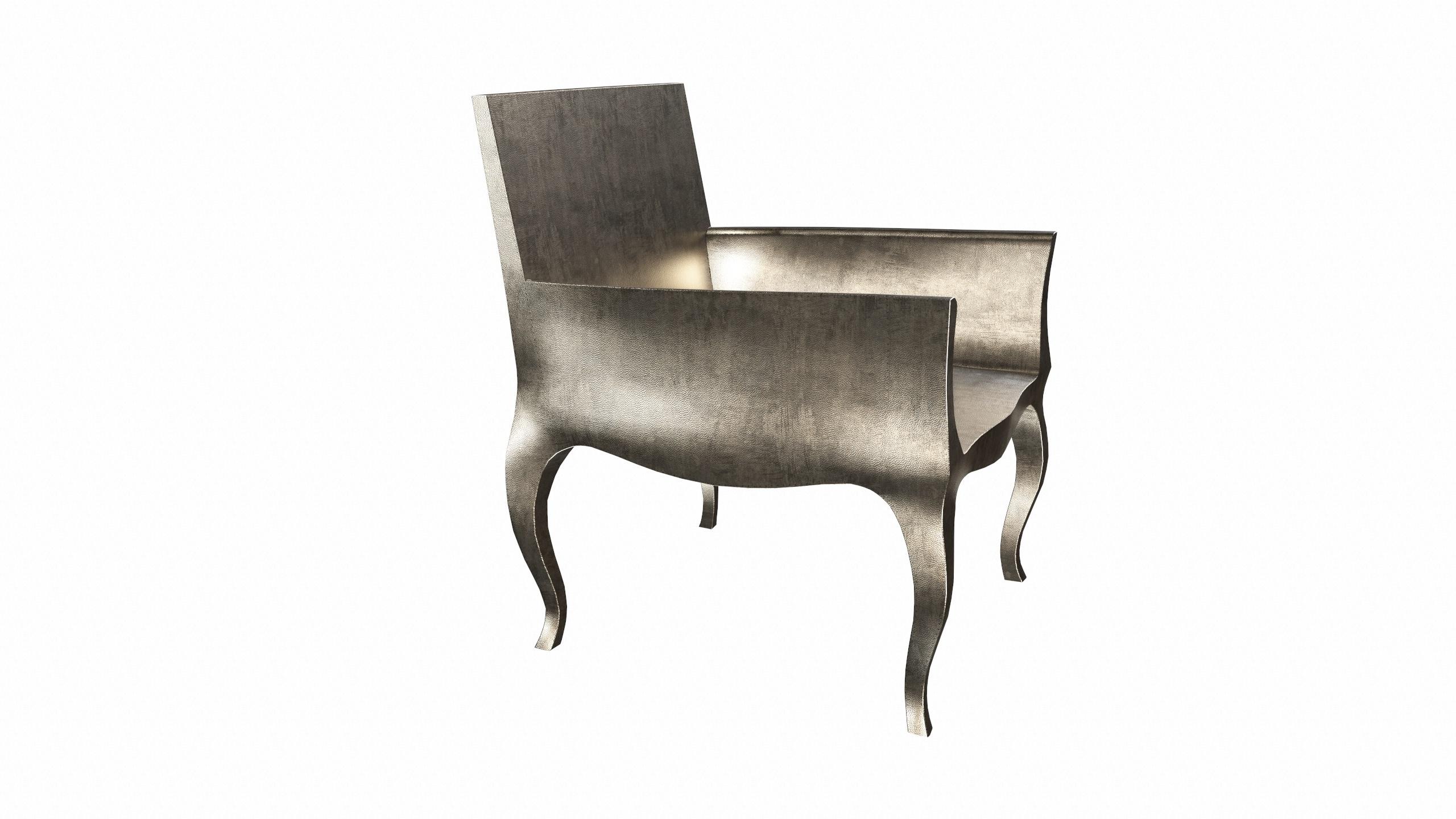 Stühle im Art-Déco-Stil, Mitte des Jahrhunderts, gehämmert in antiker weißer Bronze von Paul Mathieu (Metall) im Angebot