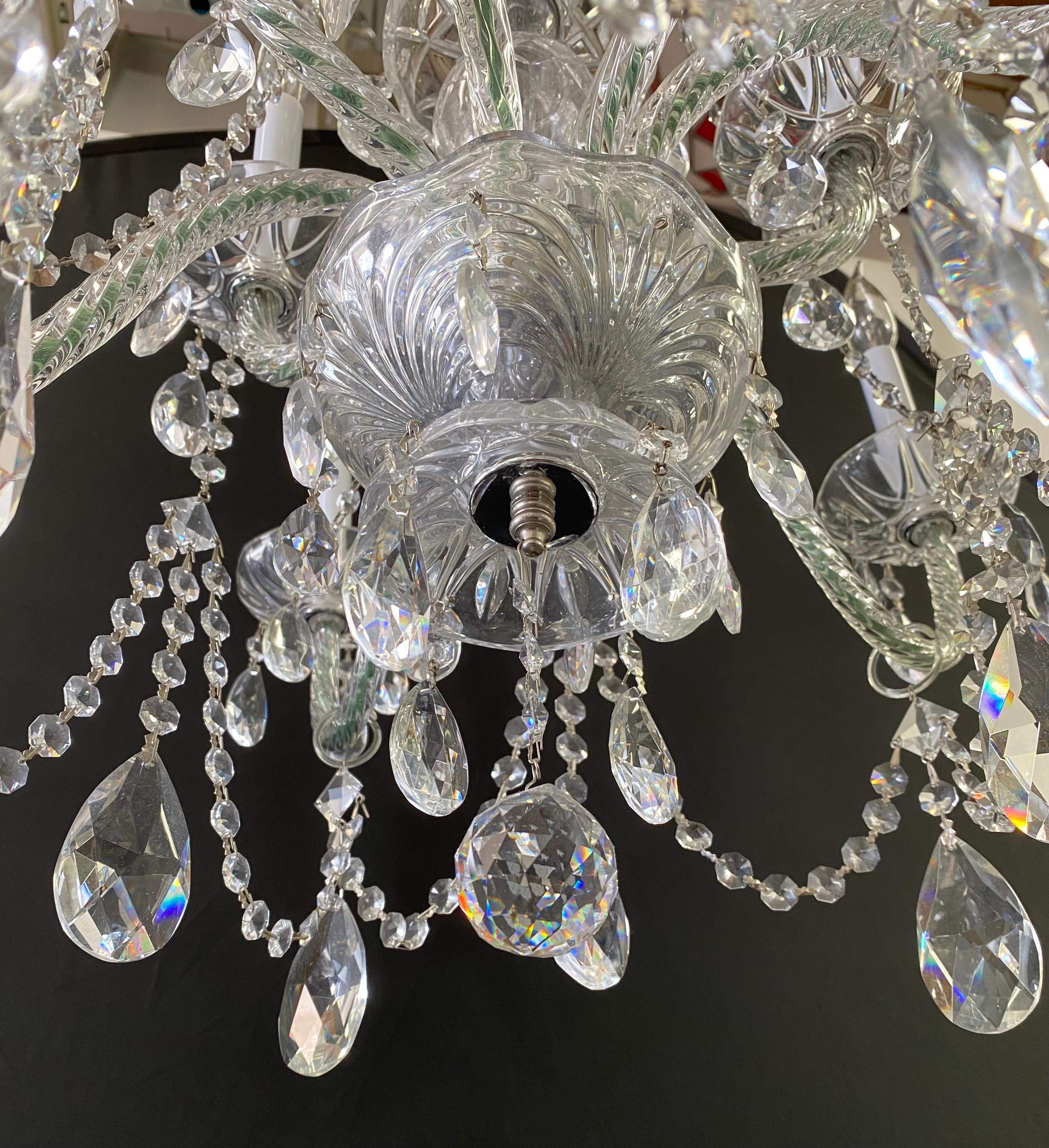 Art Deco Style Christal Chandelier in the Manor of Waterford, 10 Arms In Good Condition For Sale In Plainview, NY