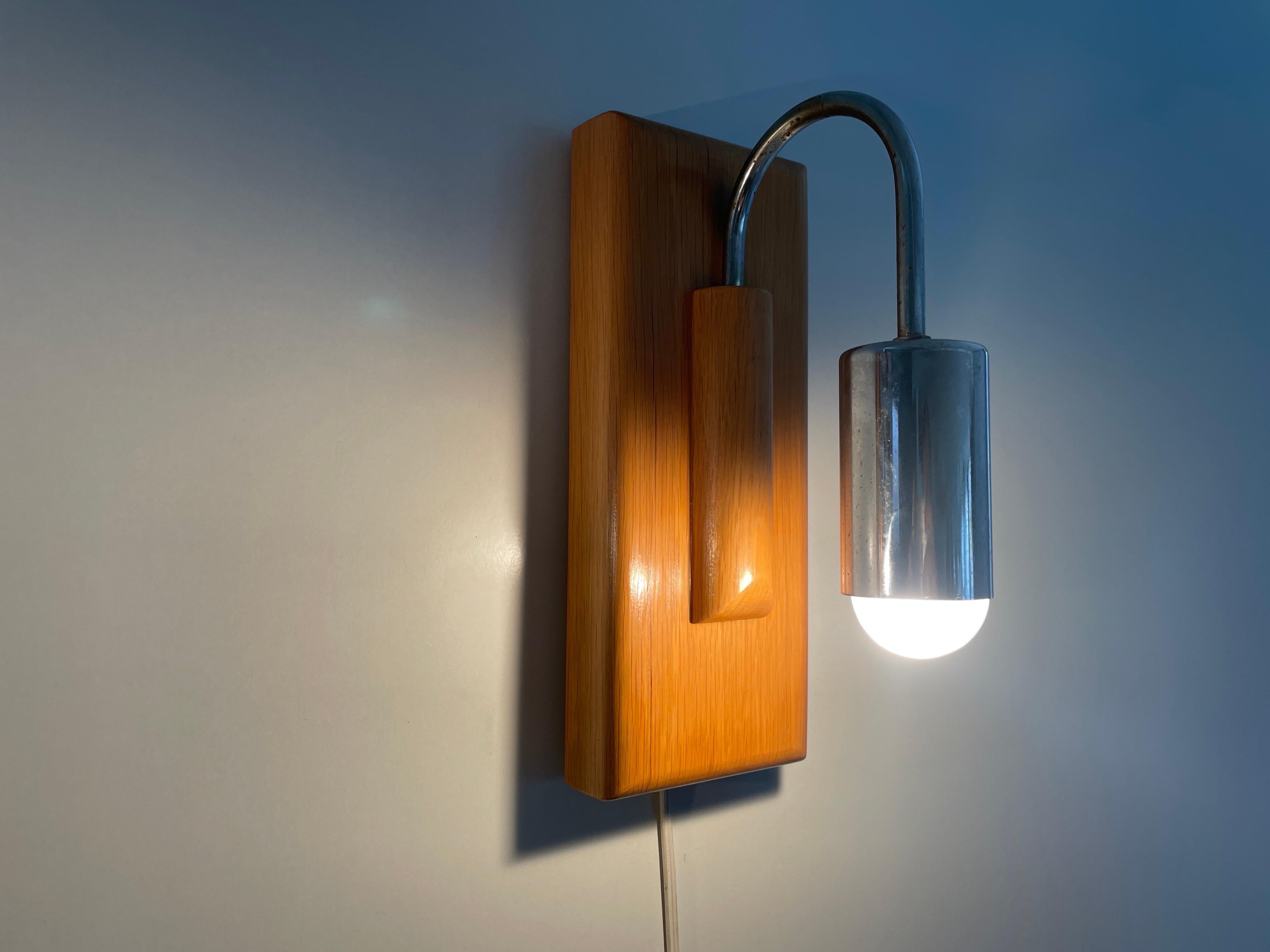 Paire d'appliques de style Art déco en chrome et bois, années 1960, Italie en vente 5