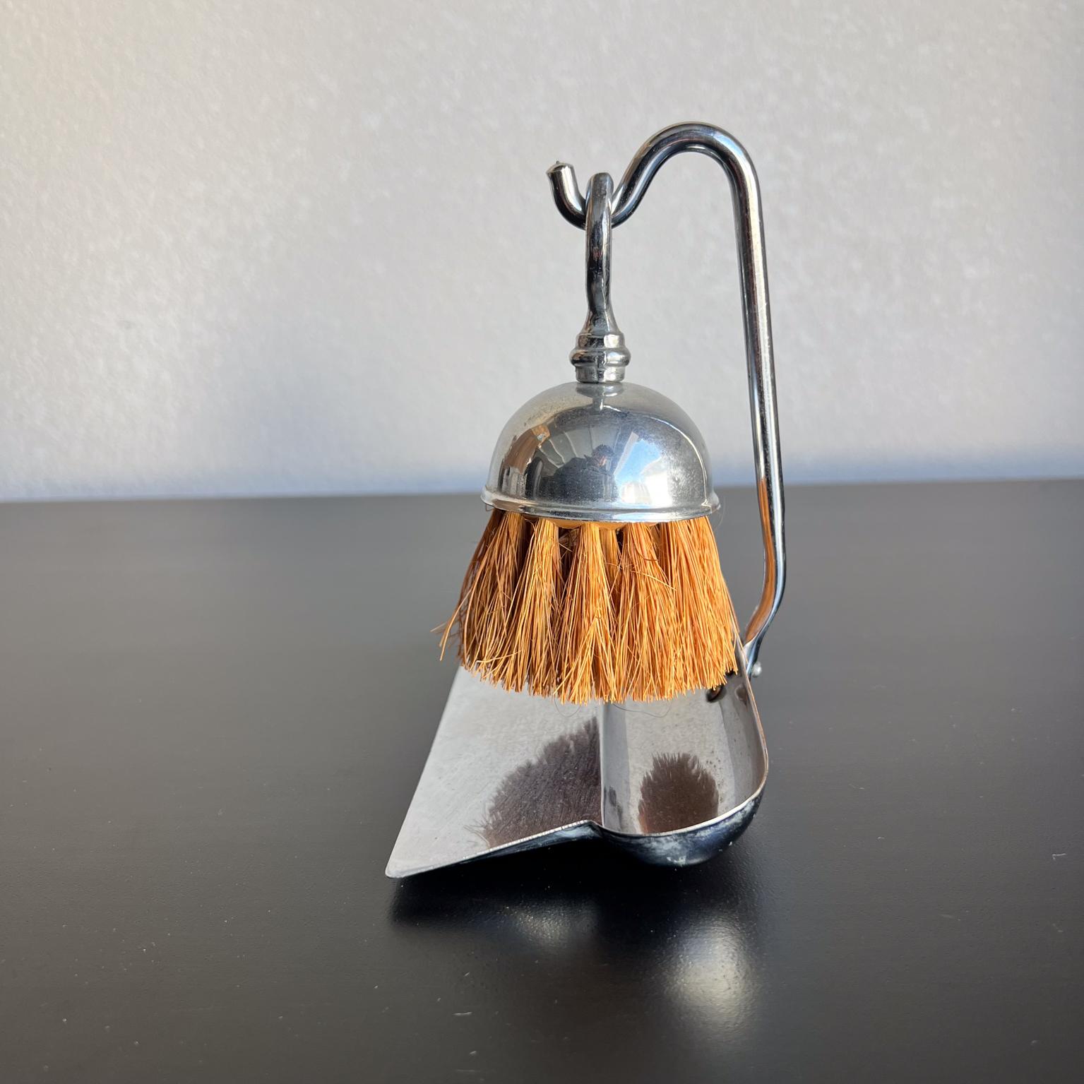 Art Deco Style Chrome Crumb Tray Valet Brush Set 1