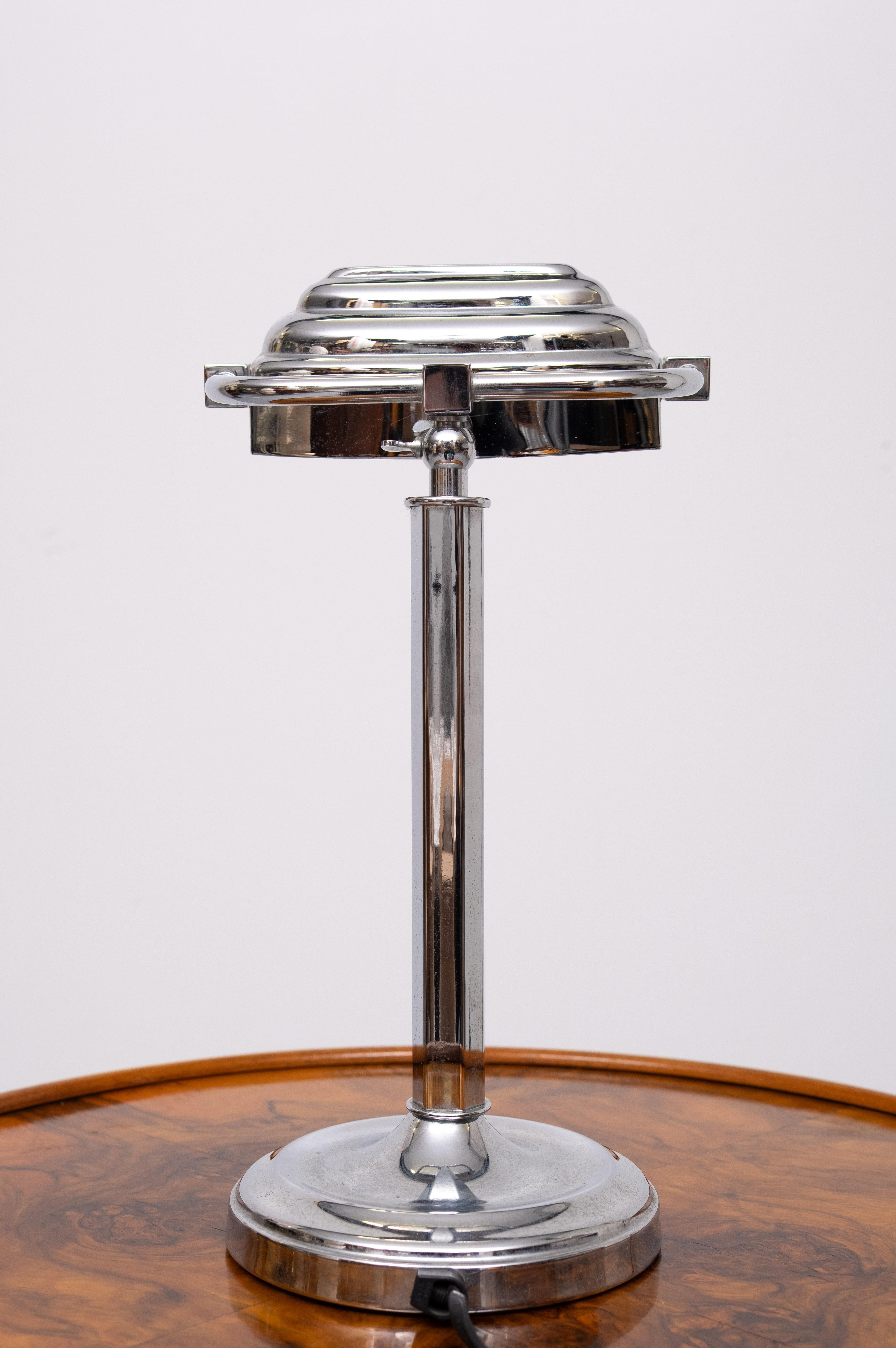Fine XX secolo Lampada da tavolo cromata in stile Art Deco  Dieter Sieger Germania in vendita