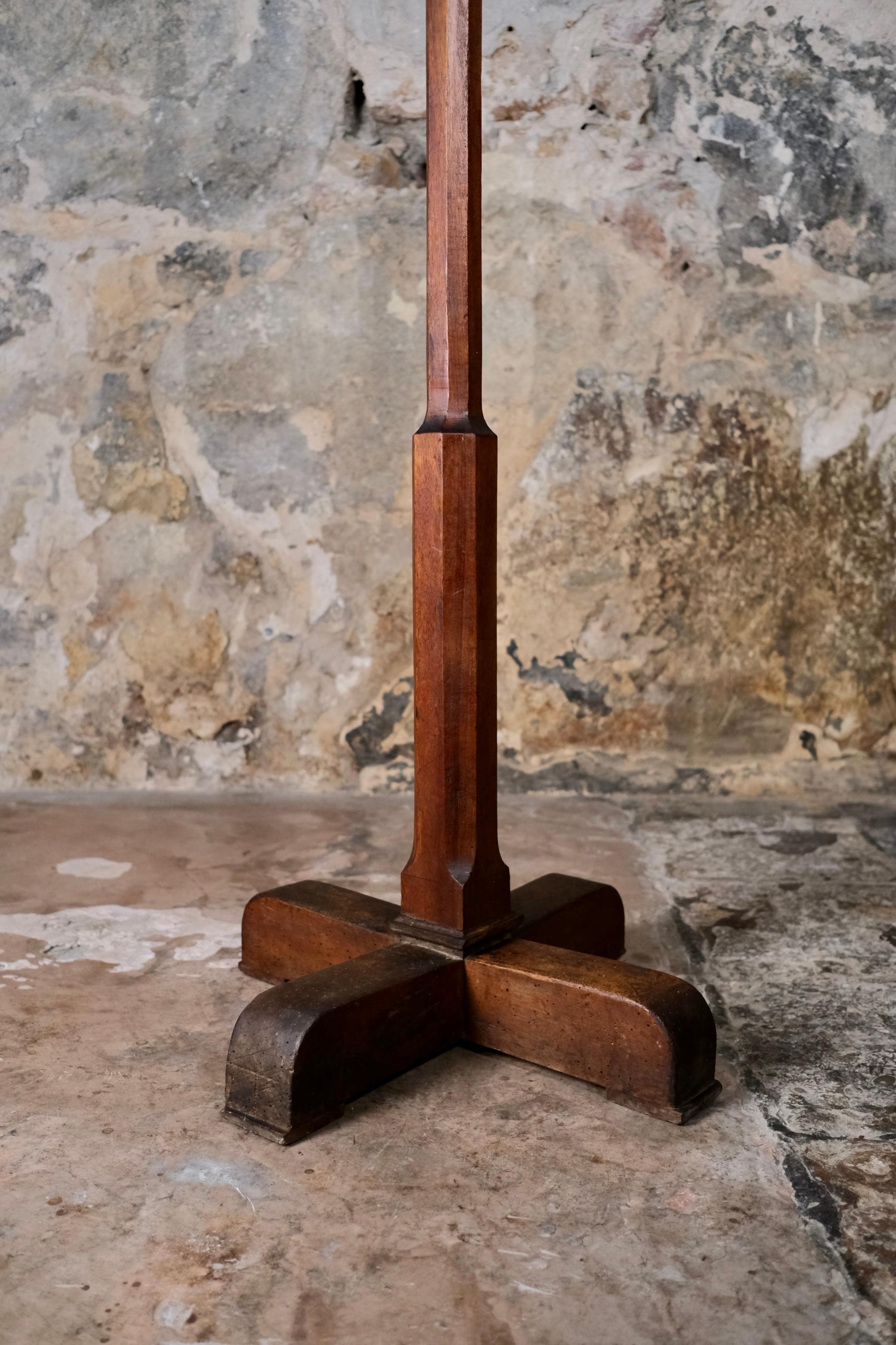 Appendiabiti in stile Art Déco in quercia, prodotto in Francia, inizio XX secolo in vendita 5