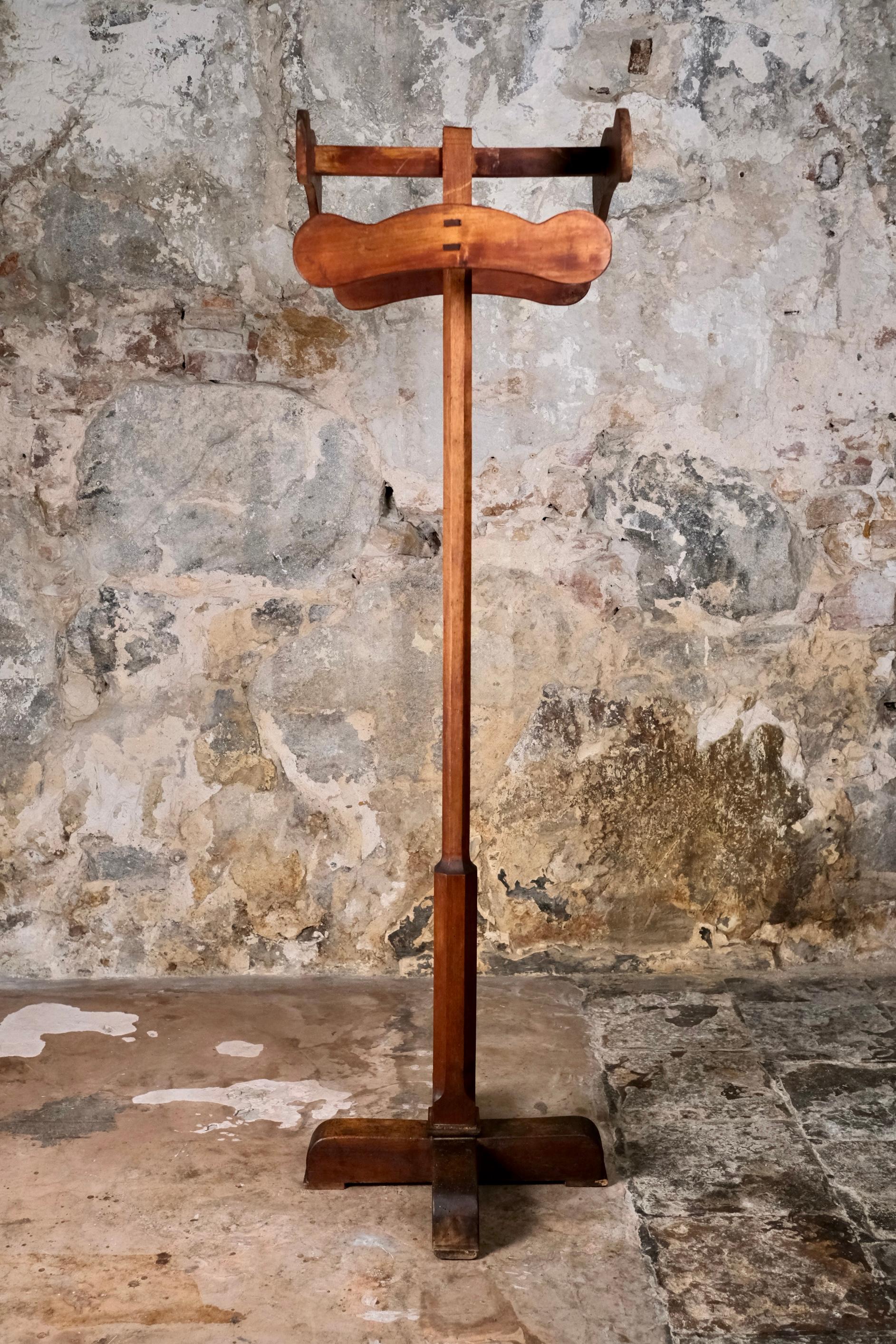 Francese Appendiabiti in stile Art Déco in quercia, prodotto in Francia, inizio XX secolo in vendita