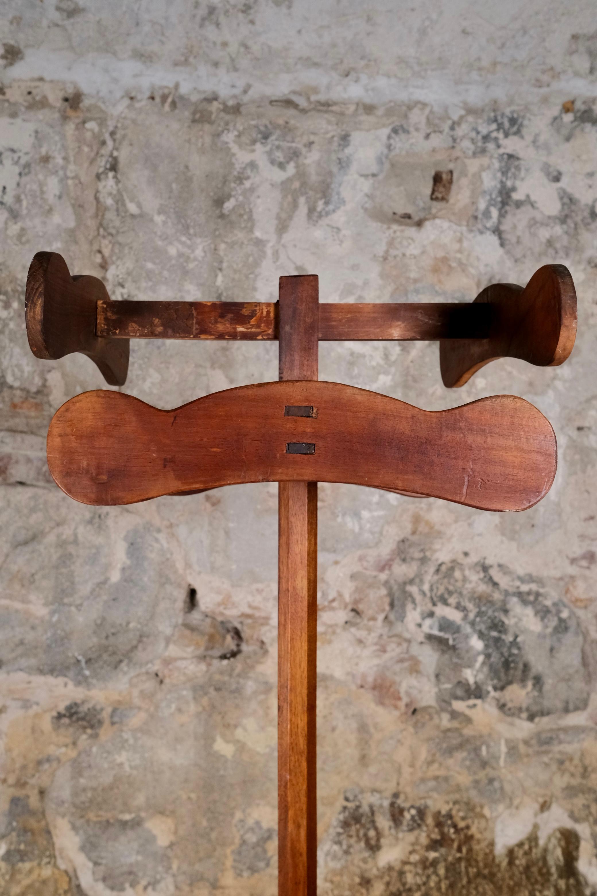 Appendiabiti in stile Art Déco in quercia, prodotto in Francia, inizio XX secolo in vendita 1