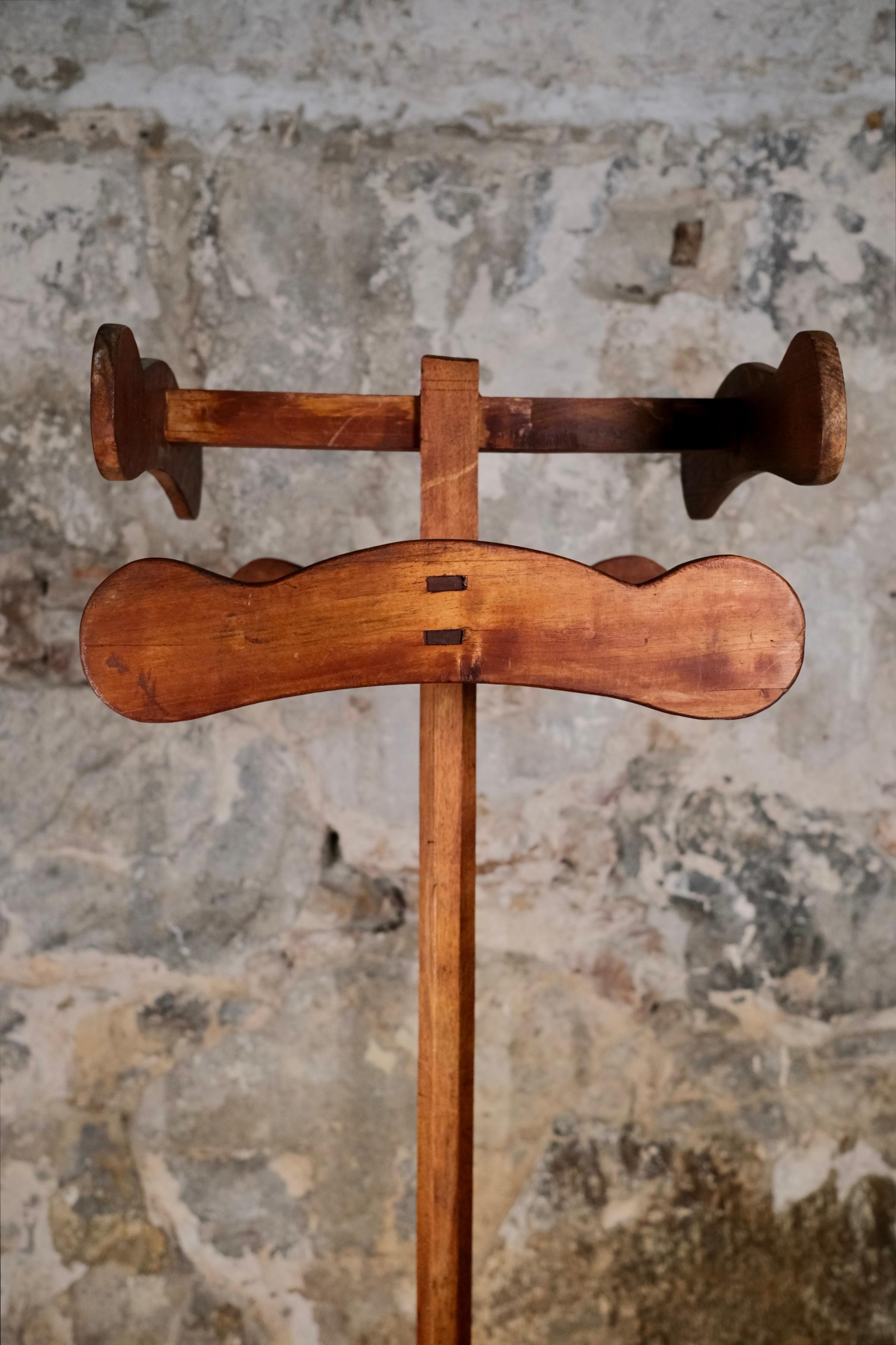 Appendiabiti in stile Art Déco in quercia, prodotto in Francia, inizio XX secolo in vendita 3