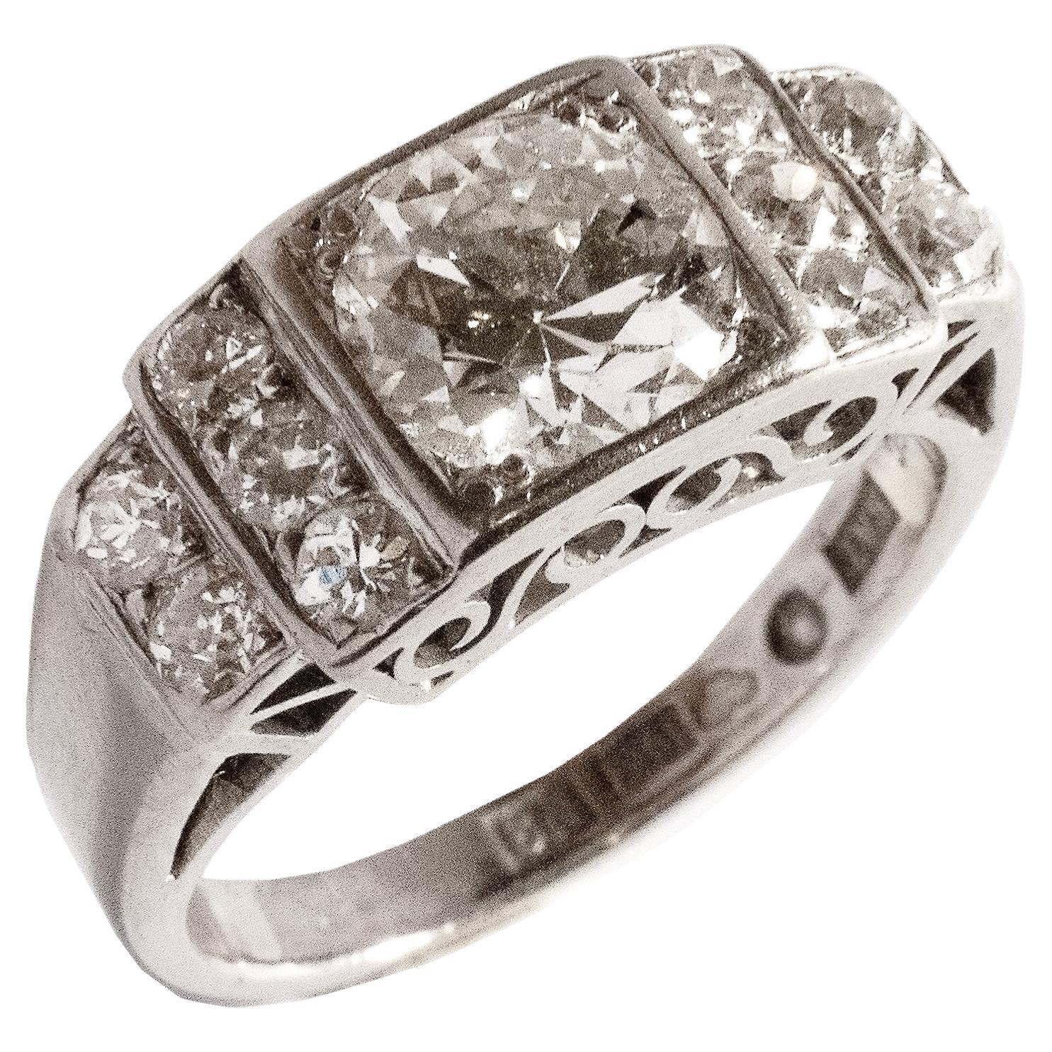  Art Deco style Cocktail ring with 2.45ct Diamonds For Sale