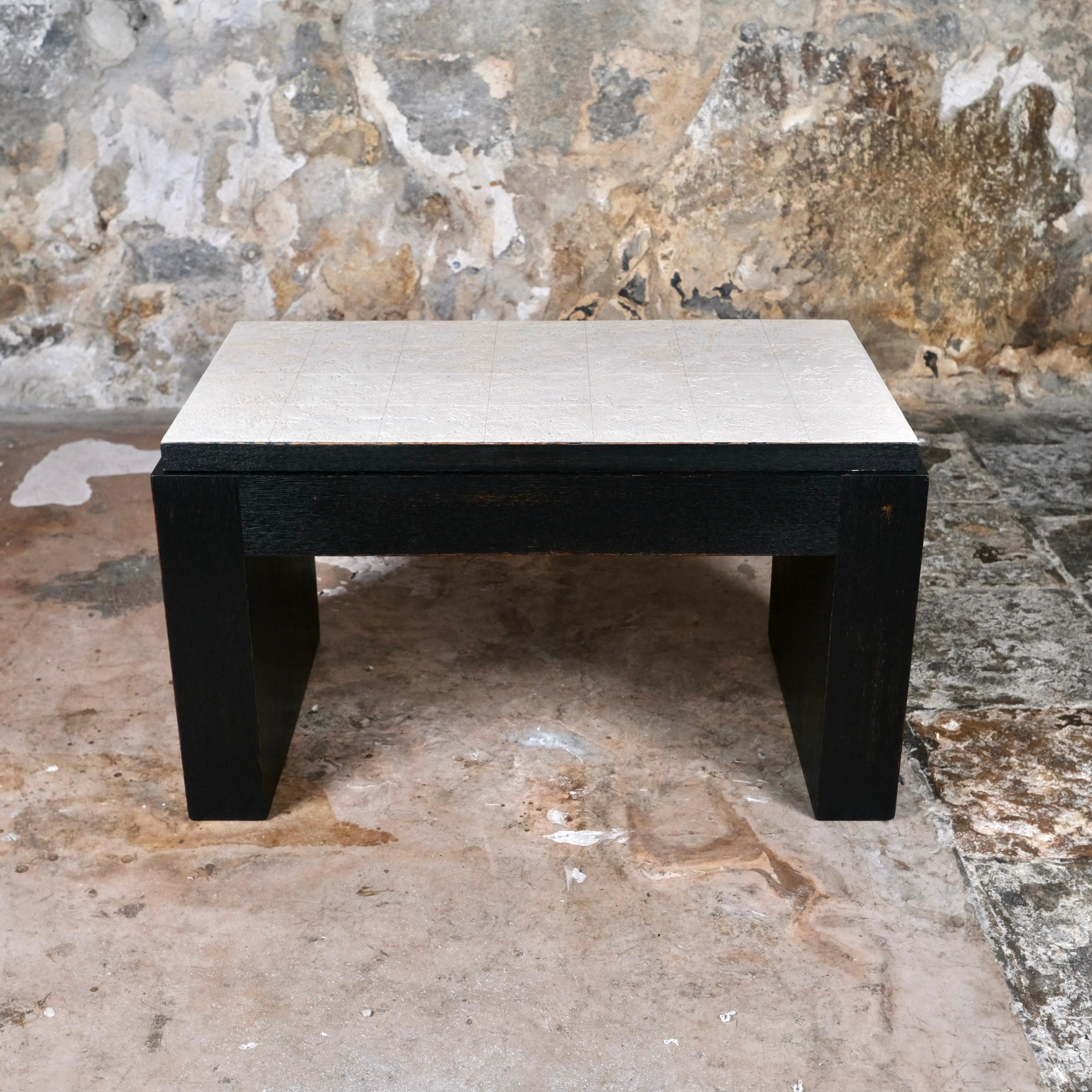 Table basse de style Art déco avec boîte à cigares, dans le style de Jean Dunand, France Bon état - En vente à Lyon, FR