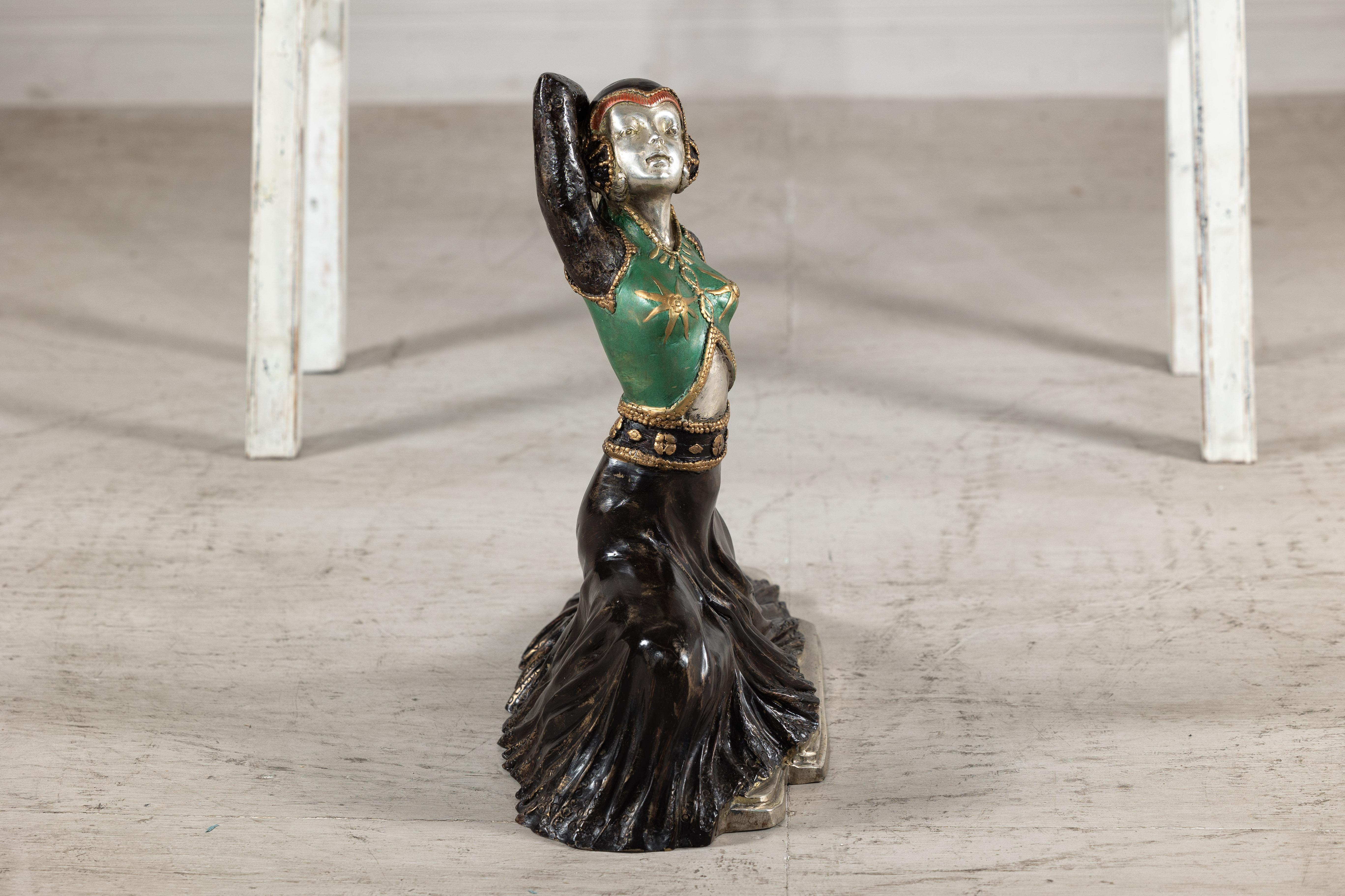 Sculpture de danseuse peinte à froid de style Art déco d'après Demetre Chiparus en vente 6