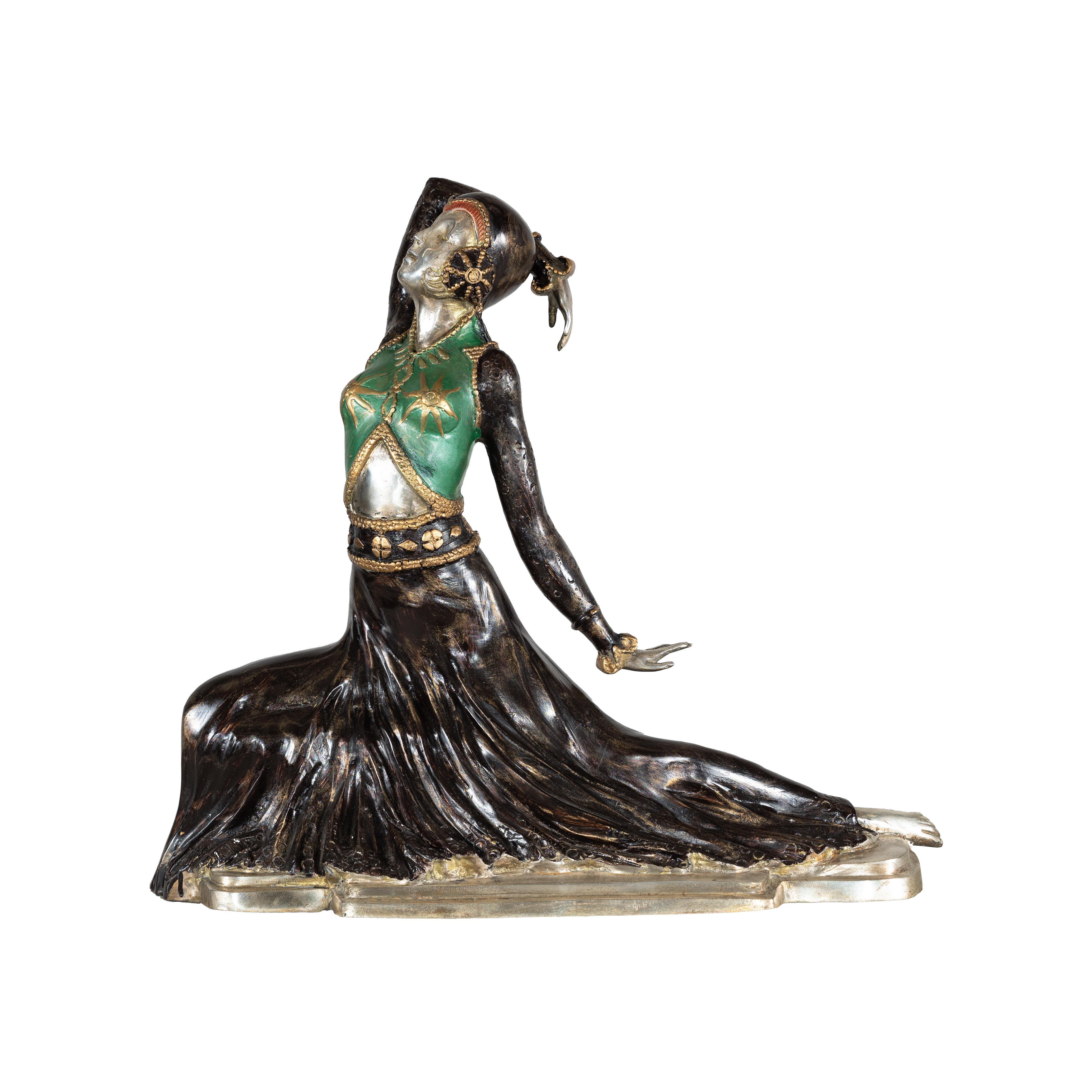 Sculpture de danseuse peinte à froid de style Art déco d'après Demetre Chiparus en vente 13