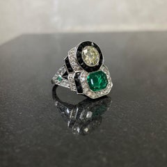 Art Deco Style Colombian Emerald Diamond Target Cocktail Ring Platinum, 1990s