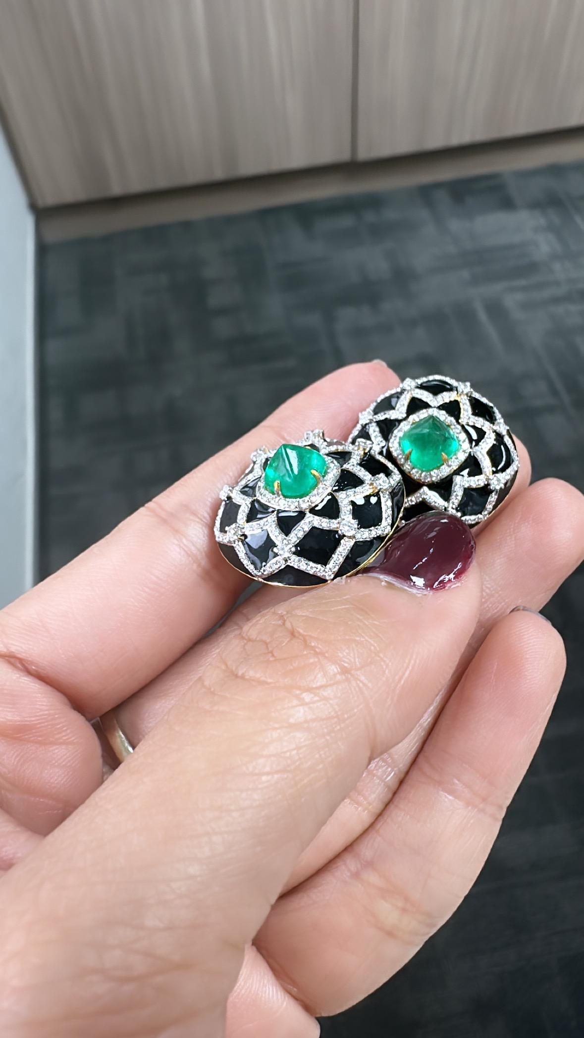 Art Deco style Colombian Emerald Sugarloaf, Black Enamel & Diamond Stud Earrings For Sale 2