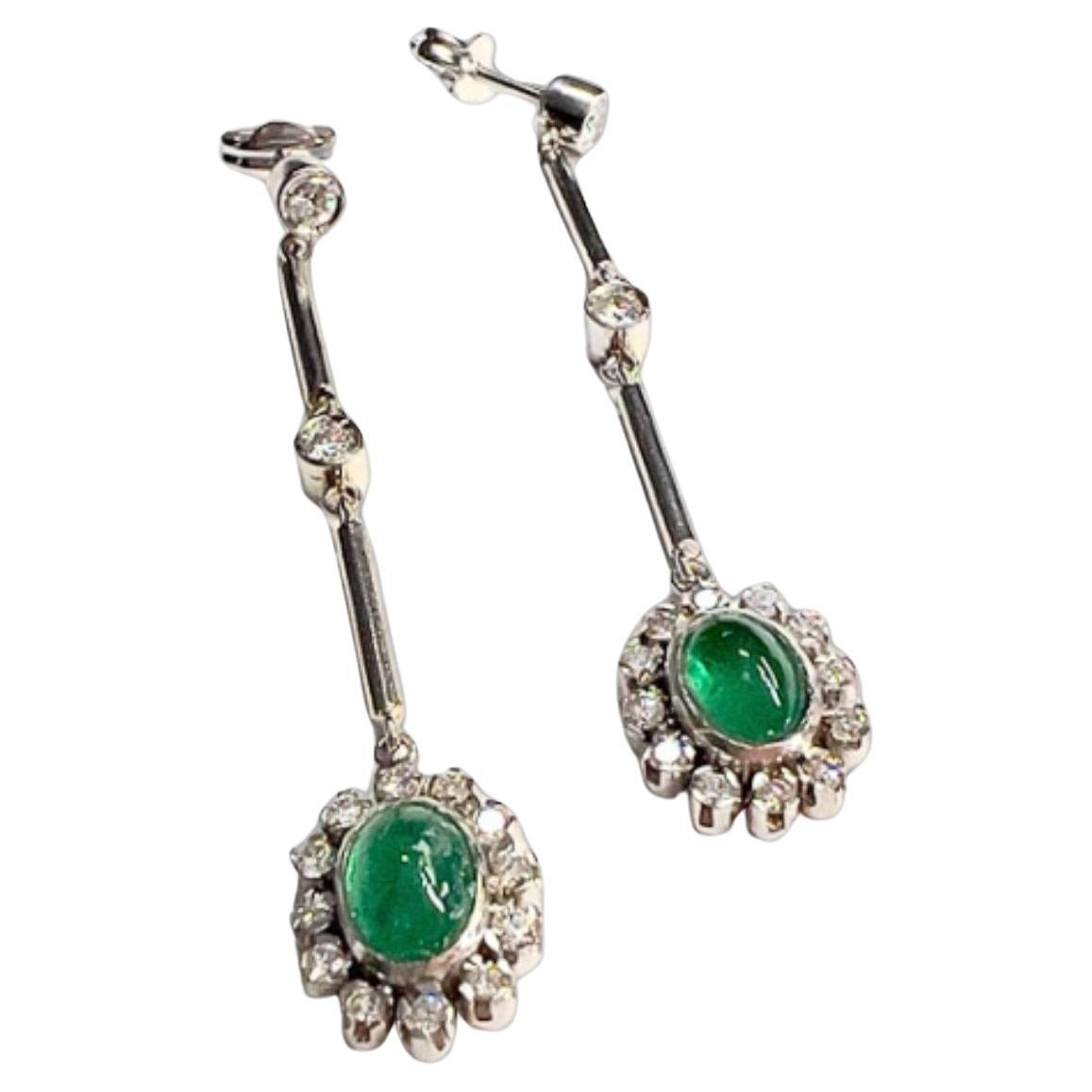 Art Deco Style Colombian Emeralds and Diamonds Platinum Earring For Sale
