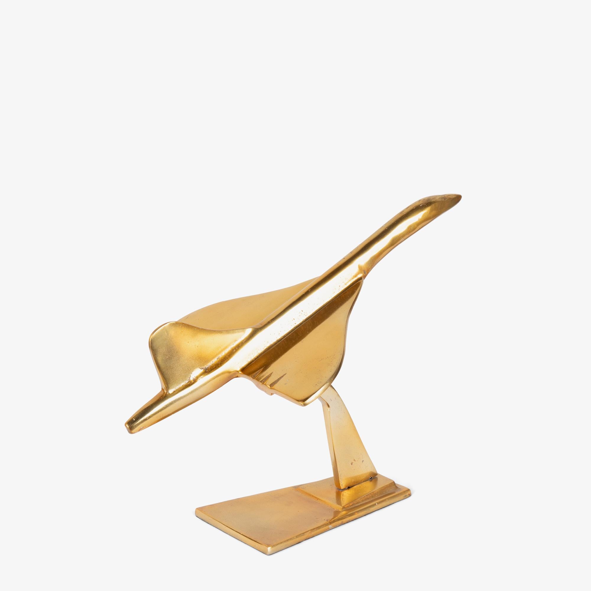 Art-Deco Style Concorde Supersonic Airplane Sculpture in Polished Brass In Good Condition For Sale In Stamford, CT