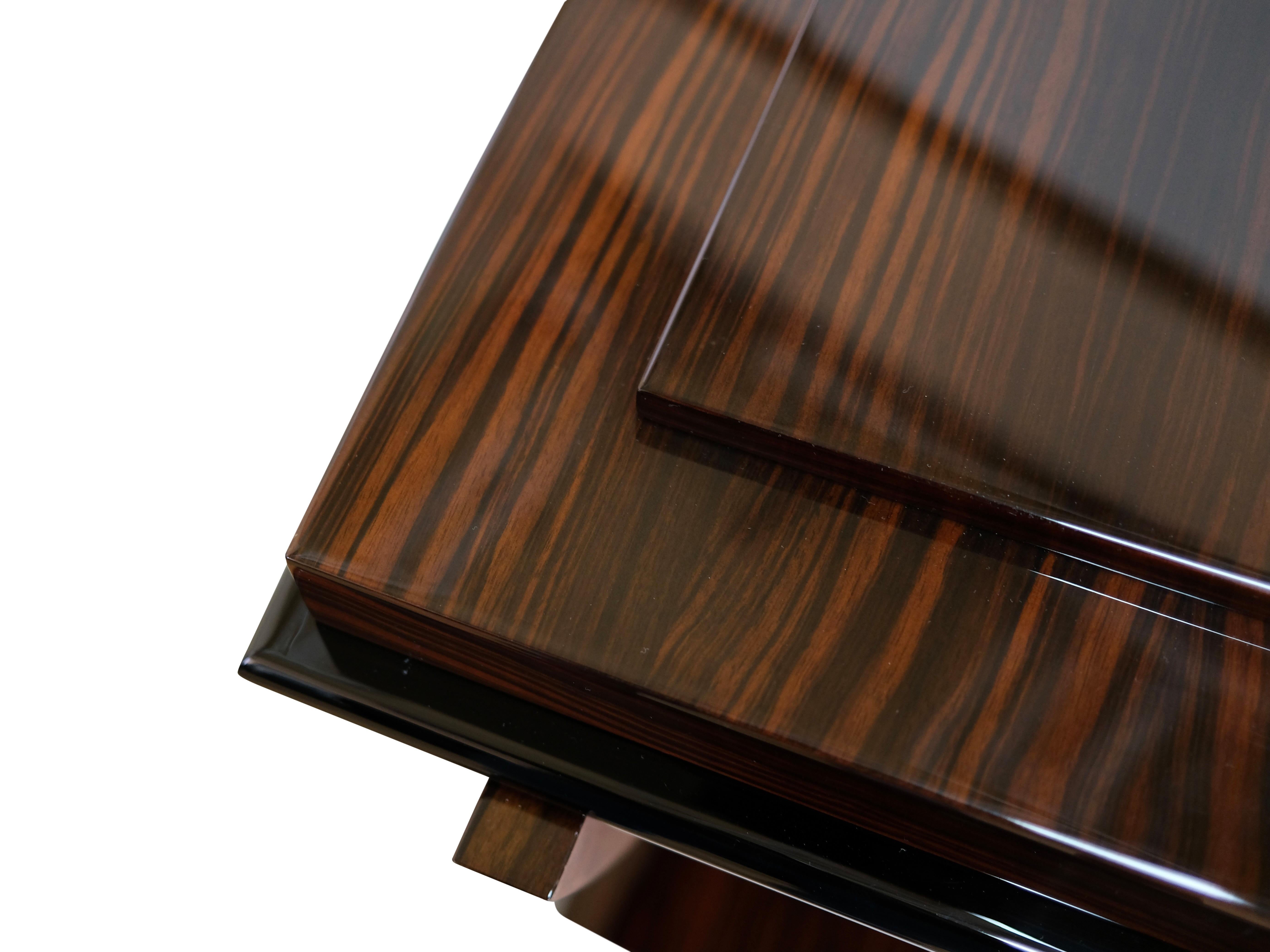 Laqué Table console de style Art Déco en placage de macassar en laque brillante en vente