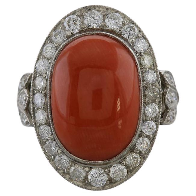 Korallen- und Diamantring im Art-Deco-Stil