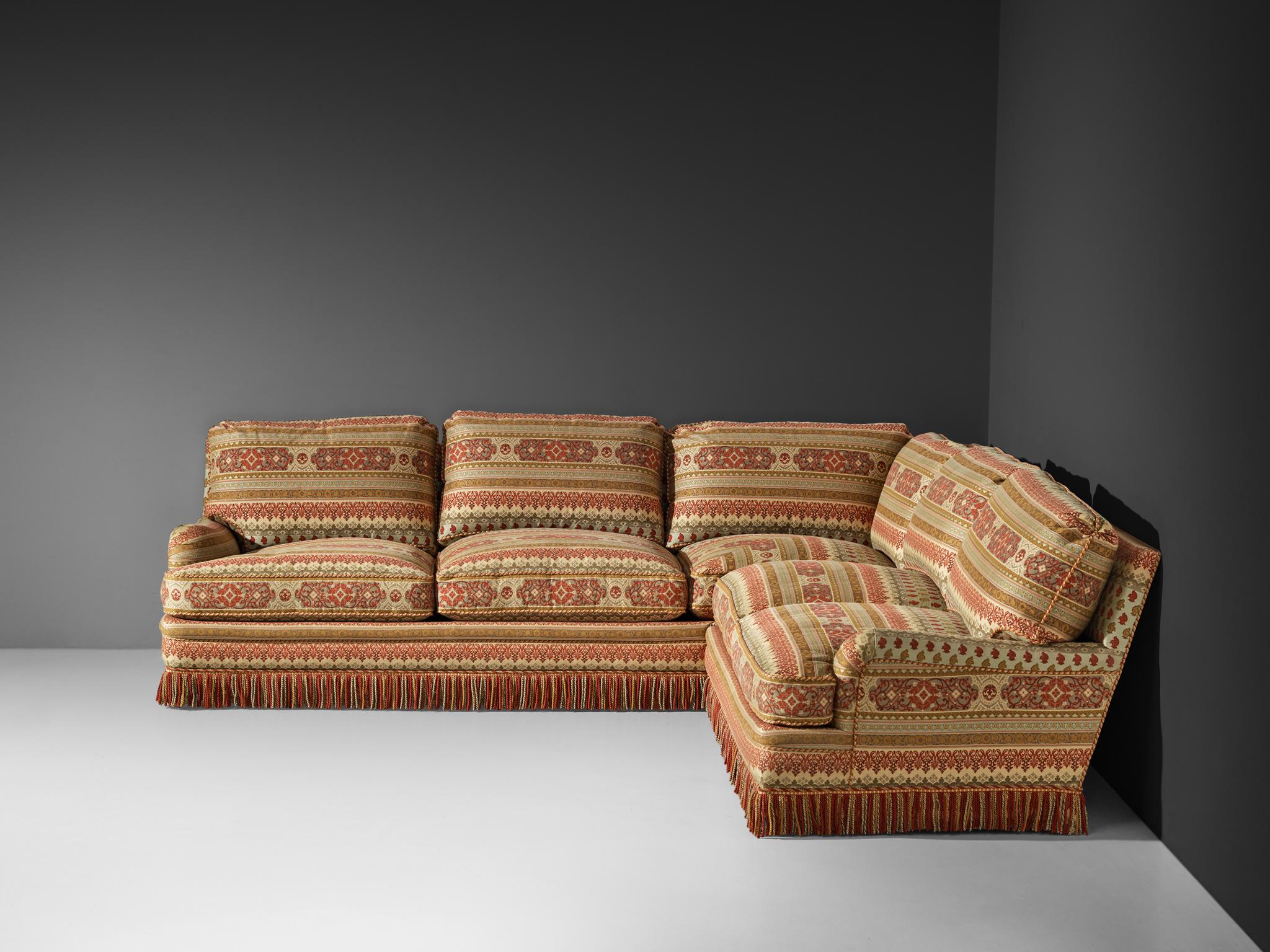 Européen Canapé d'angle de style Art déco en tissu d'inspiration Kilim en vente