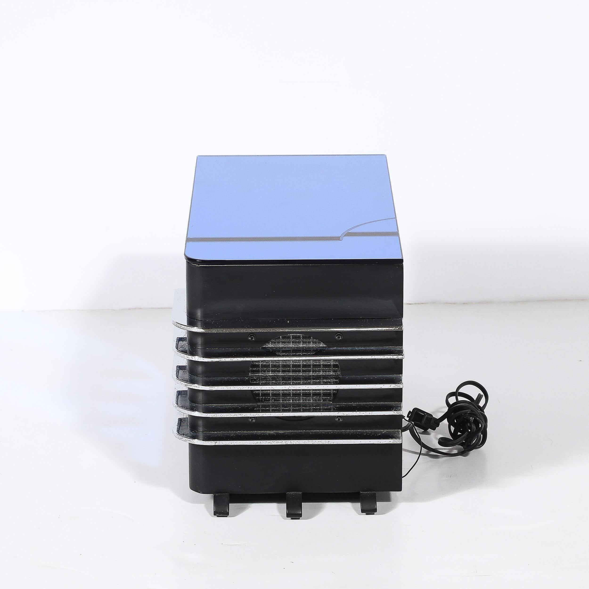 Estilo Art Déco Crosley CR38 Sleigh Radio en Cristal Azul y Cromo Vidrio en venta